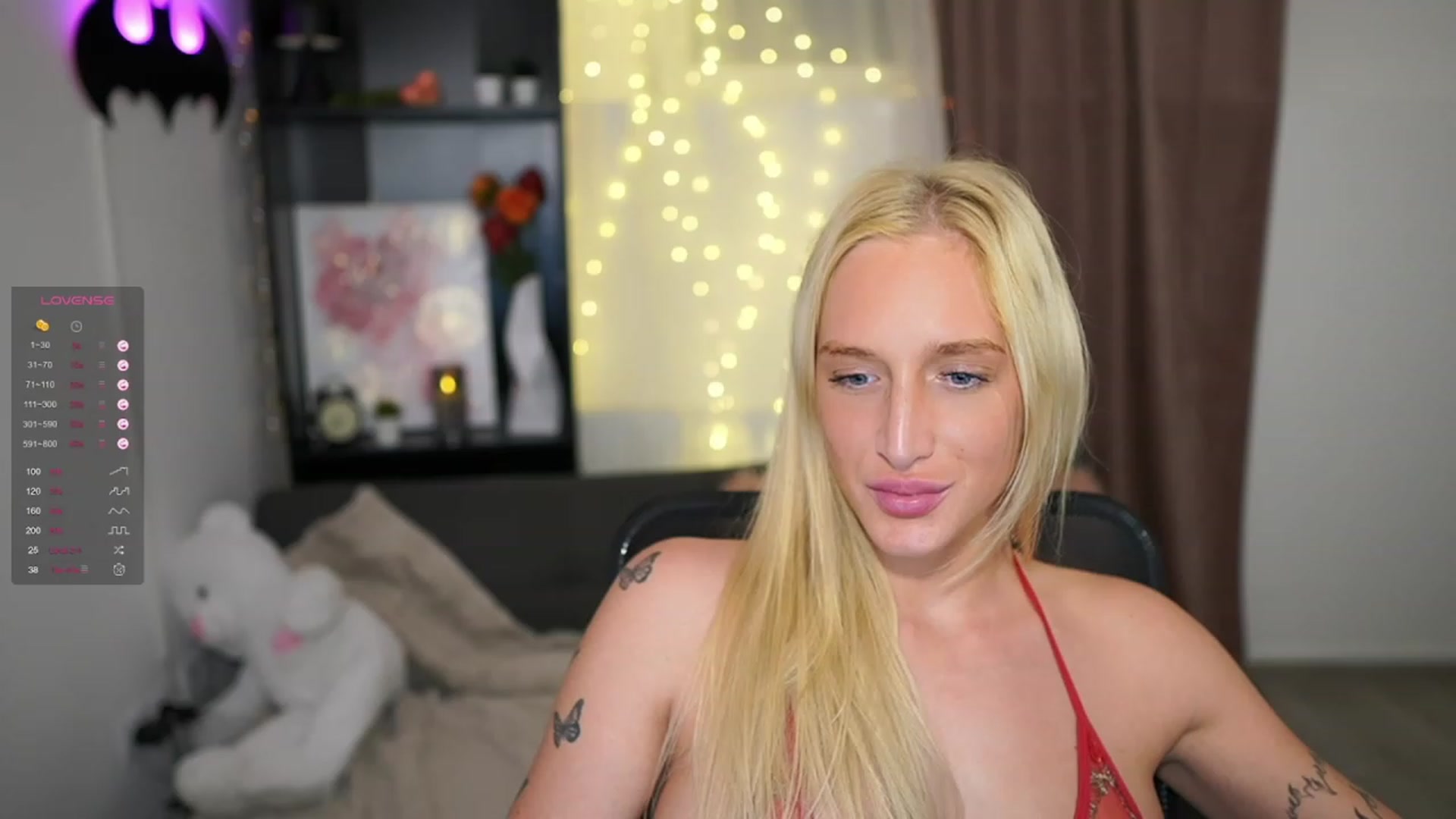 Gallery image thumbnail from NicoletteShea's myfreecams stream on, 10/16/2023, 17:15 image 6 of 20