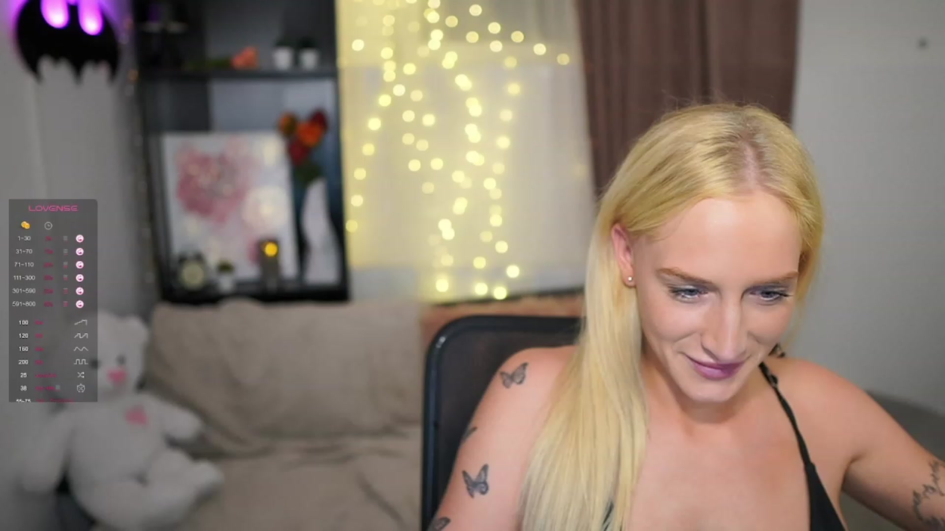 Gallery image thumbnail from NicoletteShea's myfreecams stream on, 10/19/2023, 23:16 image 13 of 20