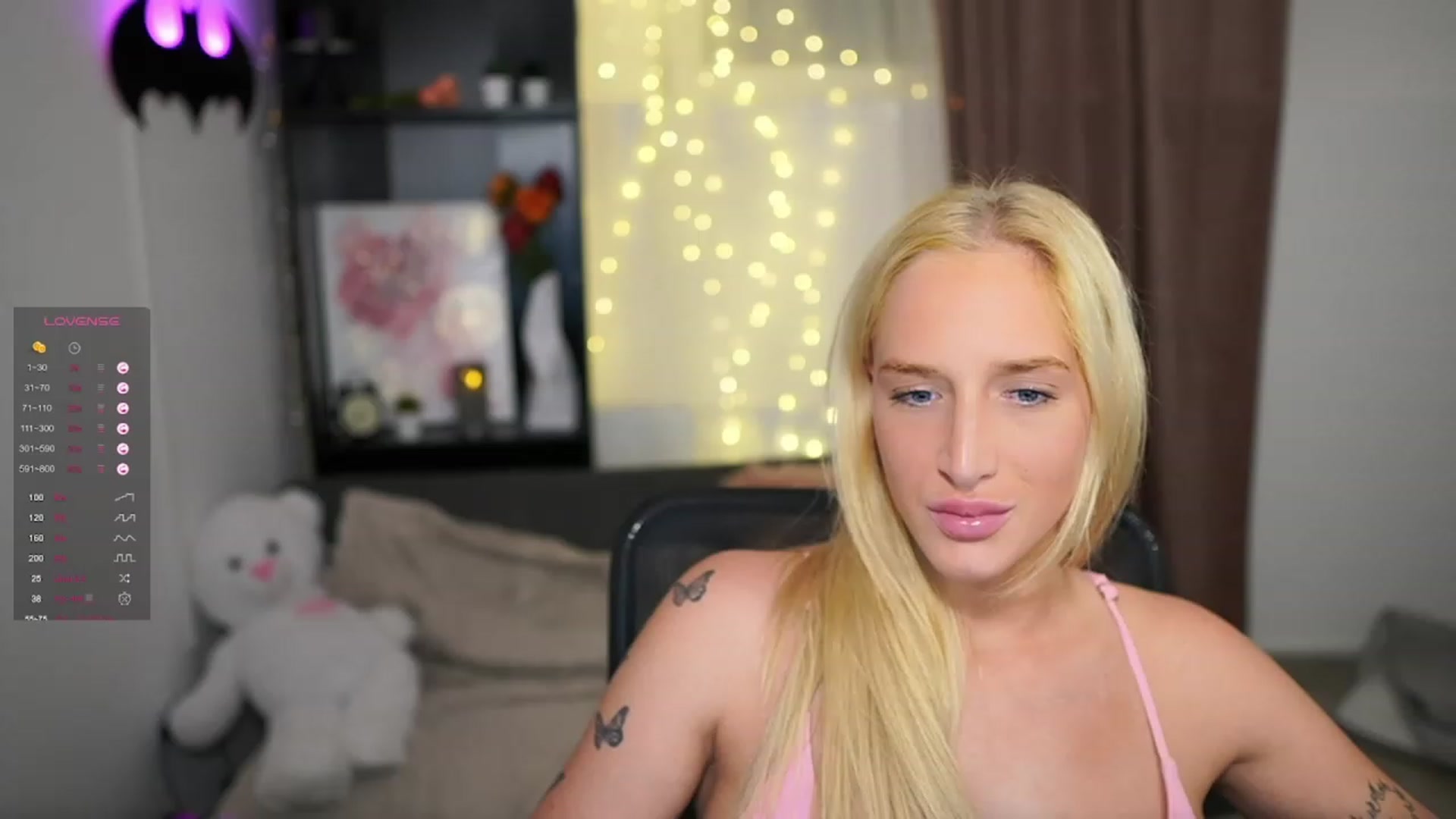 Gallery image thumbnail from NicoletteShea's myfreecams stream on, 10/20/2023, 22:05 image 8 of 20