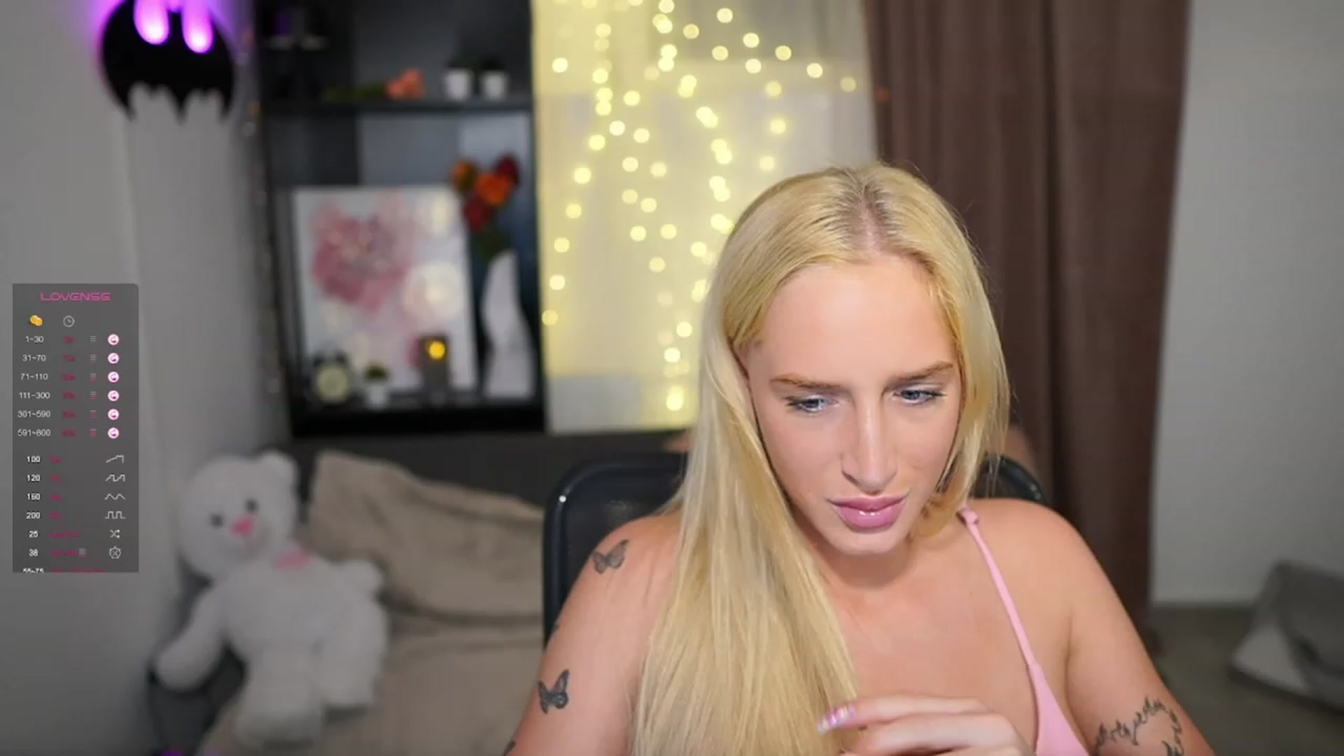 Gallery image thumbnail from NicoletteShea's myfreecams stream on, 10/20/2023, 22:05 image 7 of 20
