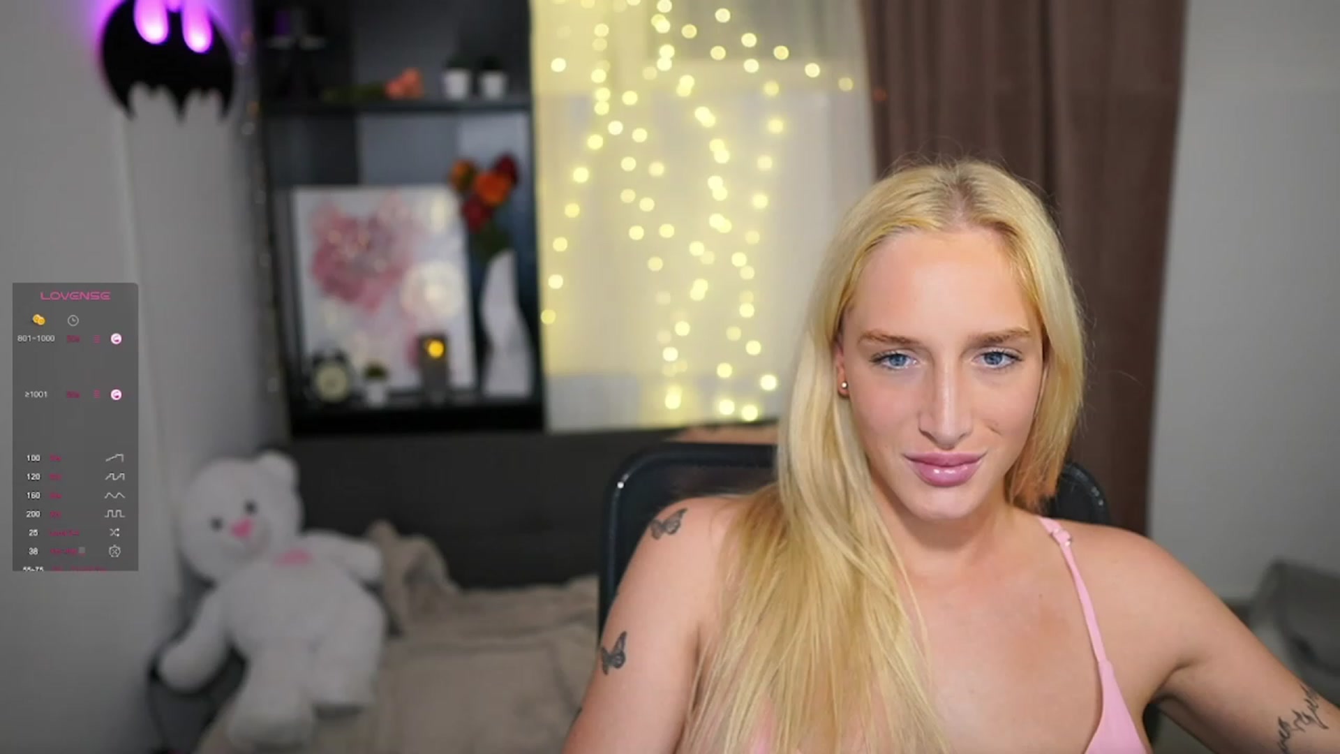 Gallery image thumbnail from NicoletteShea's myfreecams stream on, 10/20/2023, 23:37 image 20 of 20