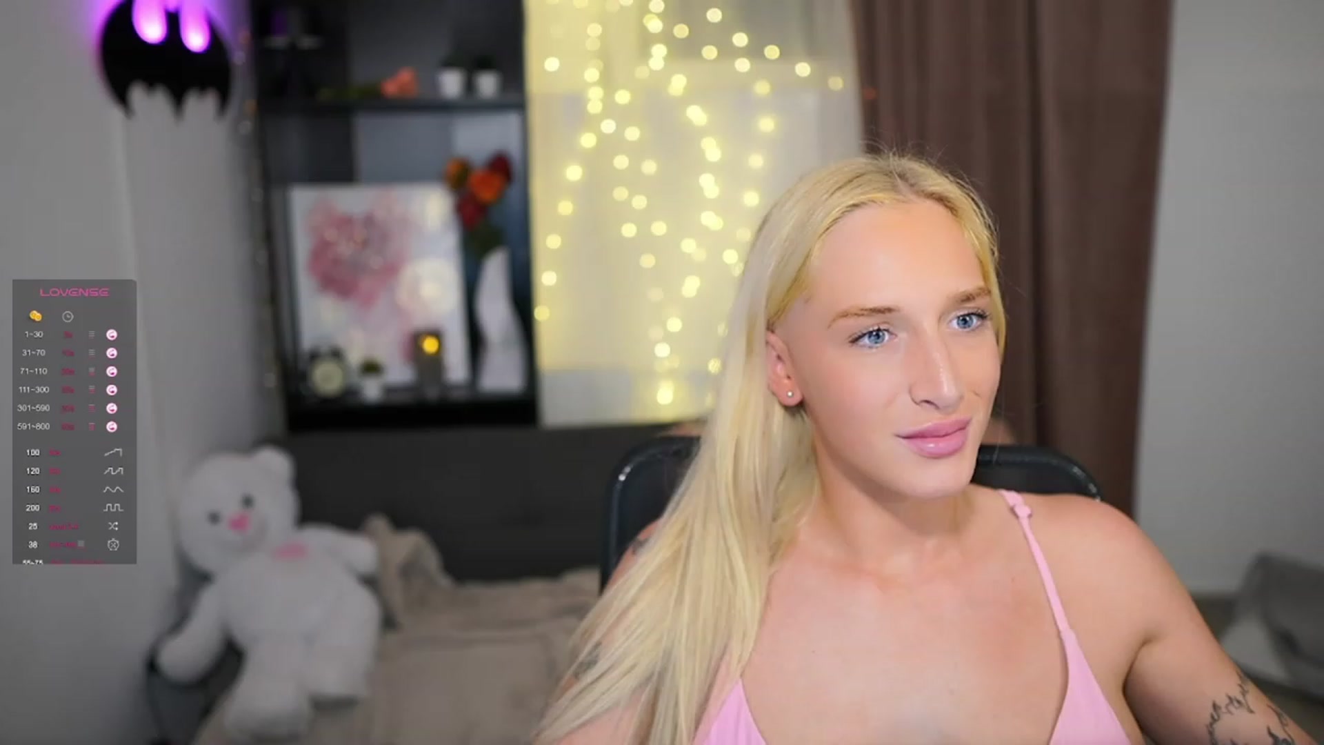 Gallery image thumbnail from NicoletteShea's myfreecams stream on, 10/20/2023, 23:37 image 19 of 20