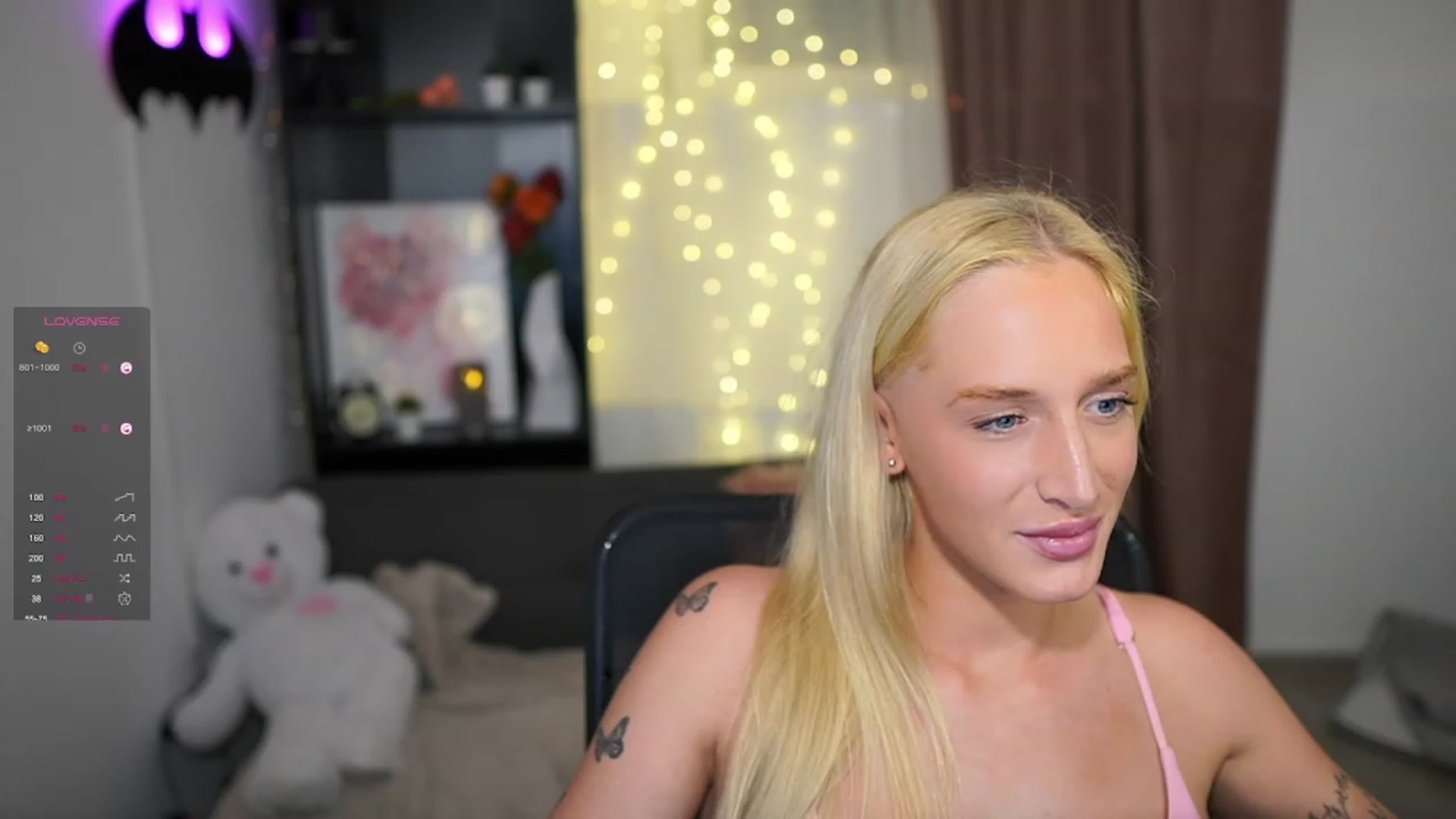 Gallery image thumbnail from NicoletteShea's myfreecams stream on, 10/20/2023, 23:37 image 3 of 20