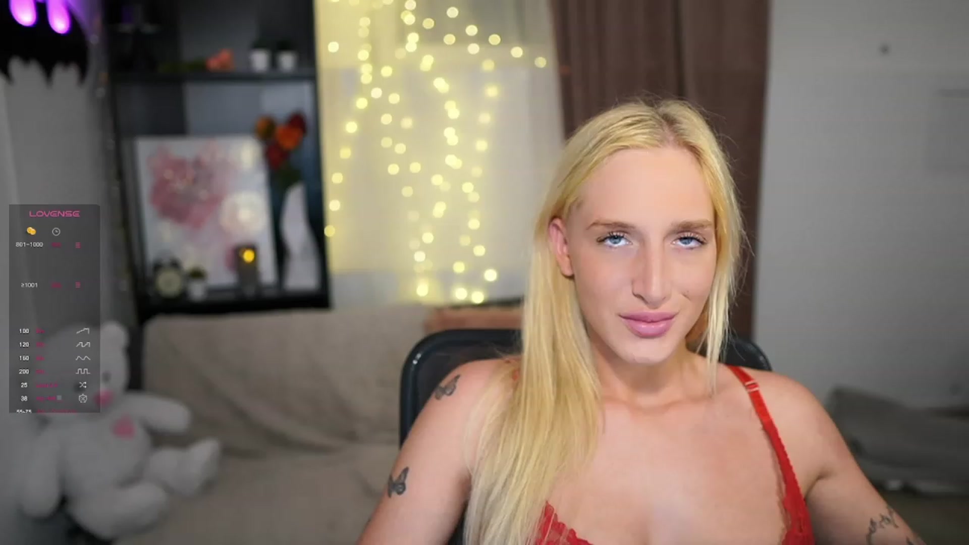 Gallery image thumbnail from NicoletteShea's myfreecams stream on, 10/22/2023, 19:26 image 8 of 20