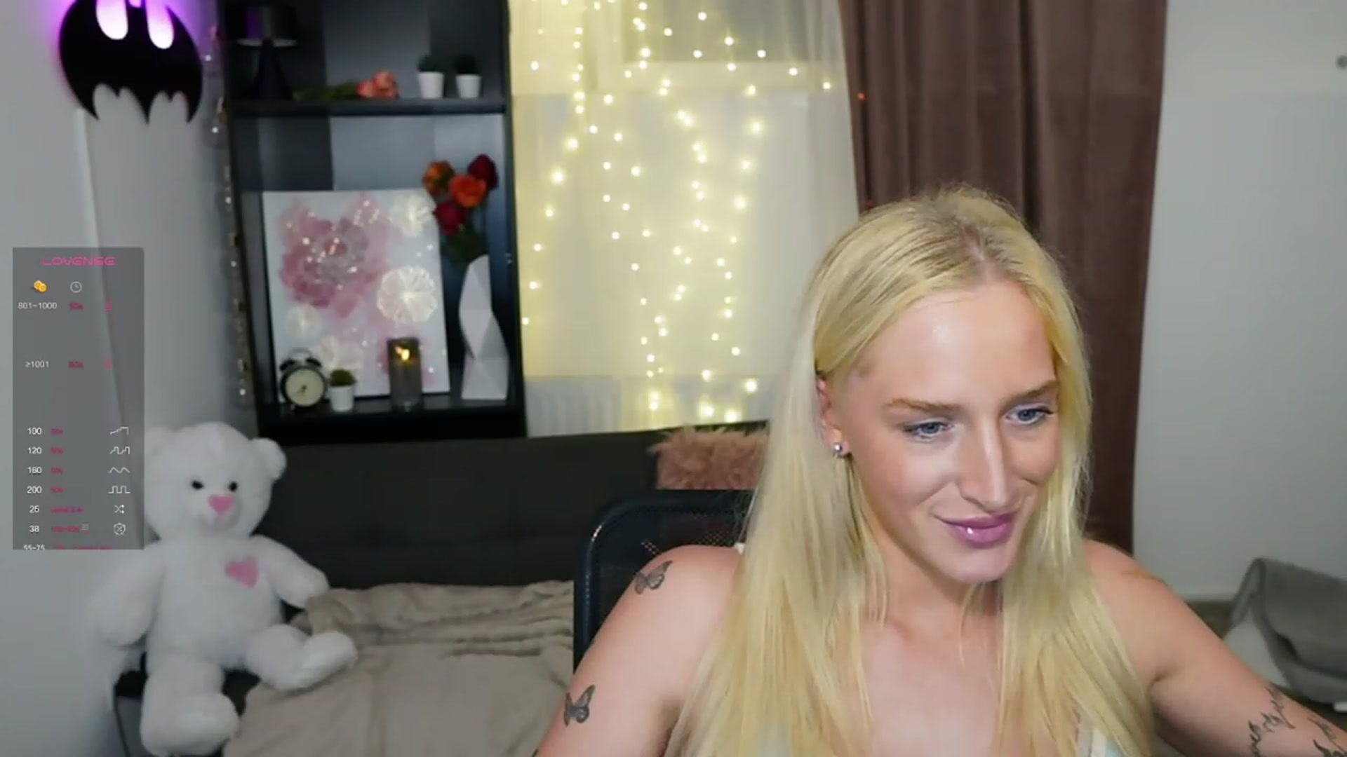 Gallery image thumbnail from NicoletteShea's myfreecams stream on, 10/23/2023, 20:59 image 12 of 20