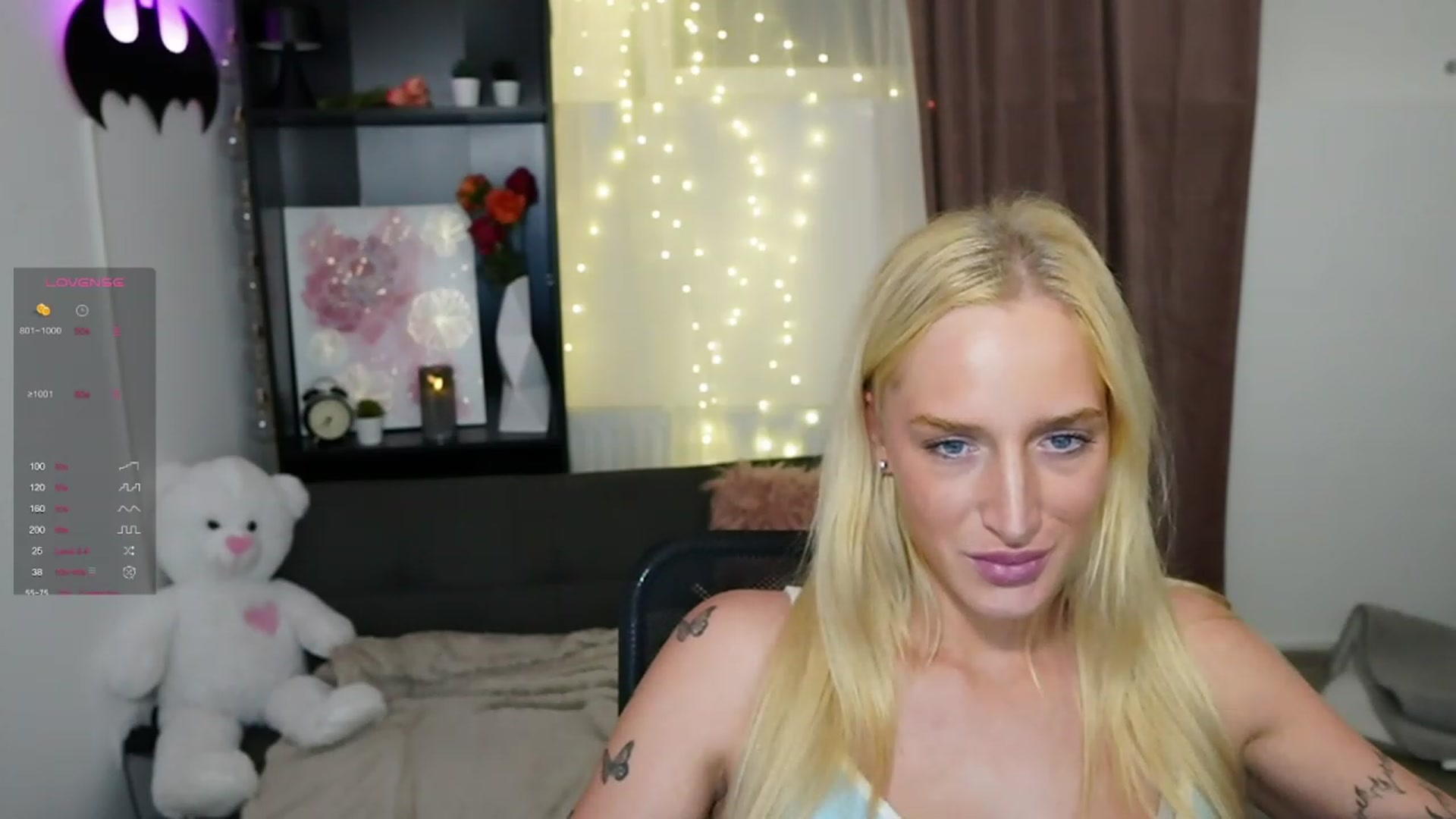 Gallery image thumbnail from NicoletteShea's myfreecams stream on, 10/23/2023, 20:59 image 9 of 20