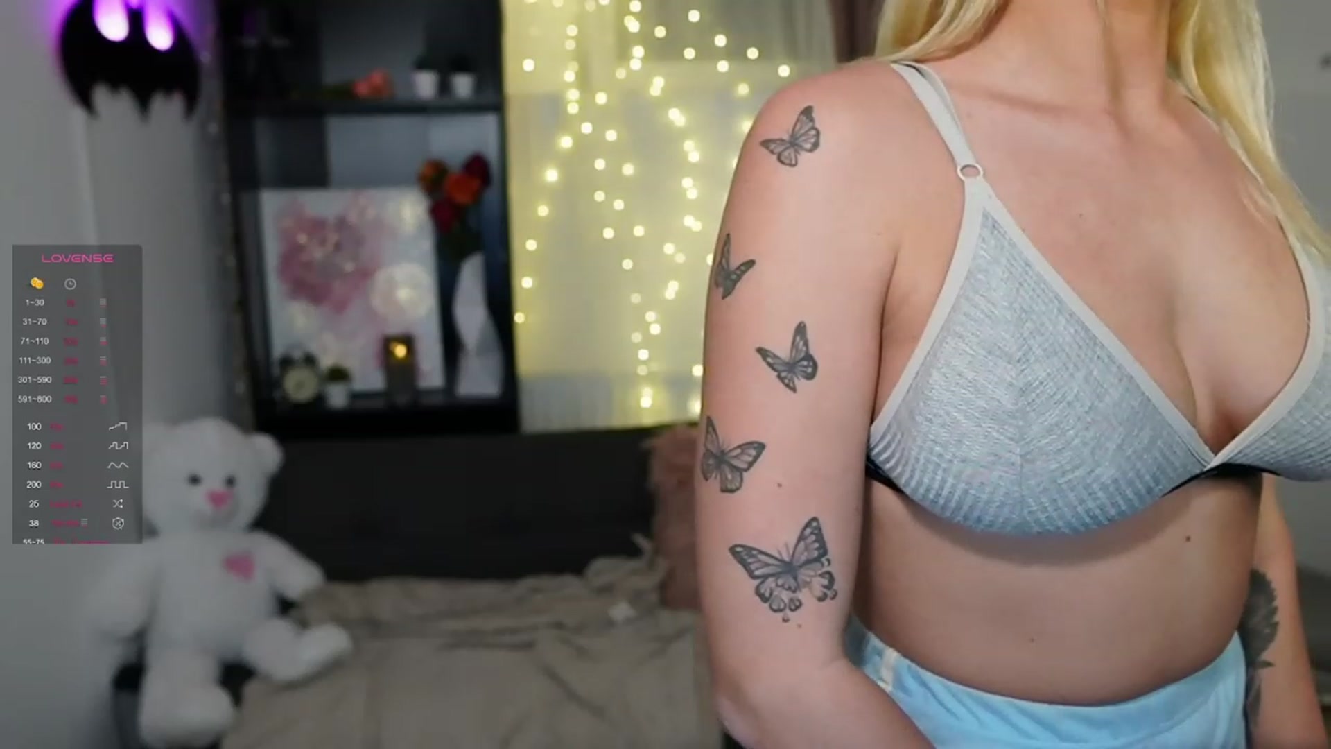 Gallery image thumbnail from NicoletteShea's myfreecams stream on, 10/23/2023, 20:59 image 19 of 20