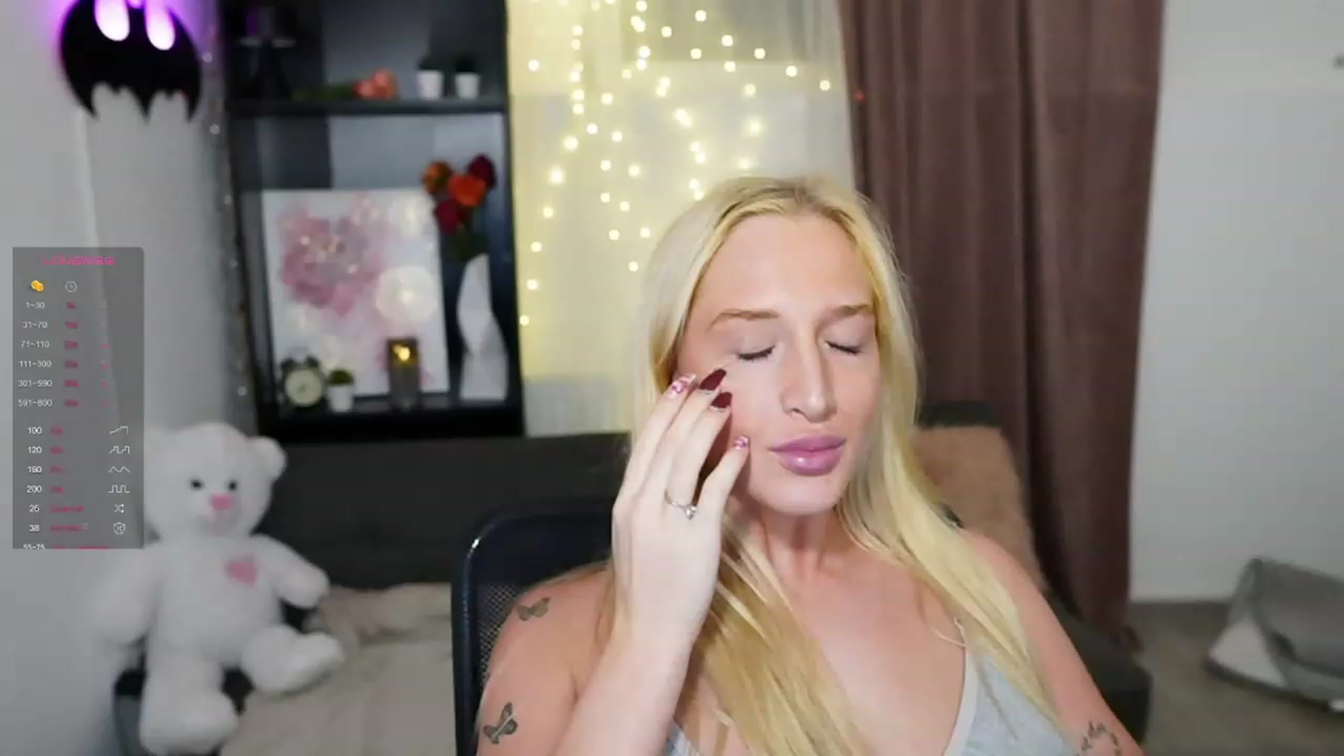 Gallery image thumbnail from NicoletteShea's myfreecams stream on, 10/23/2023, 23:05 image 19 of 20