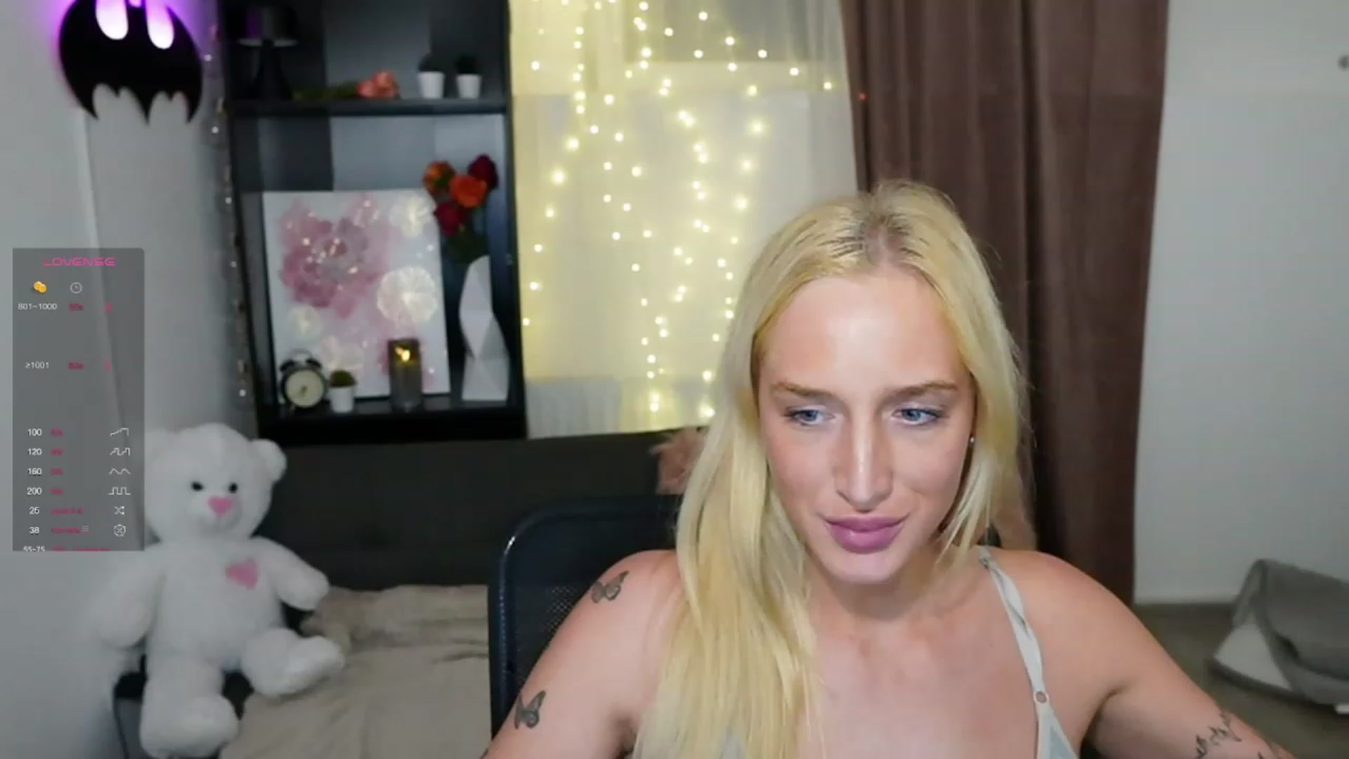 Gallery image thumbnail from NicoletteShea's myfreecams stream on, 10/23/2023, 23:05 image 1 of 20