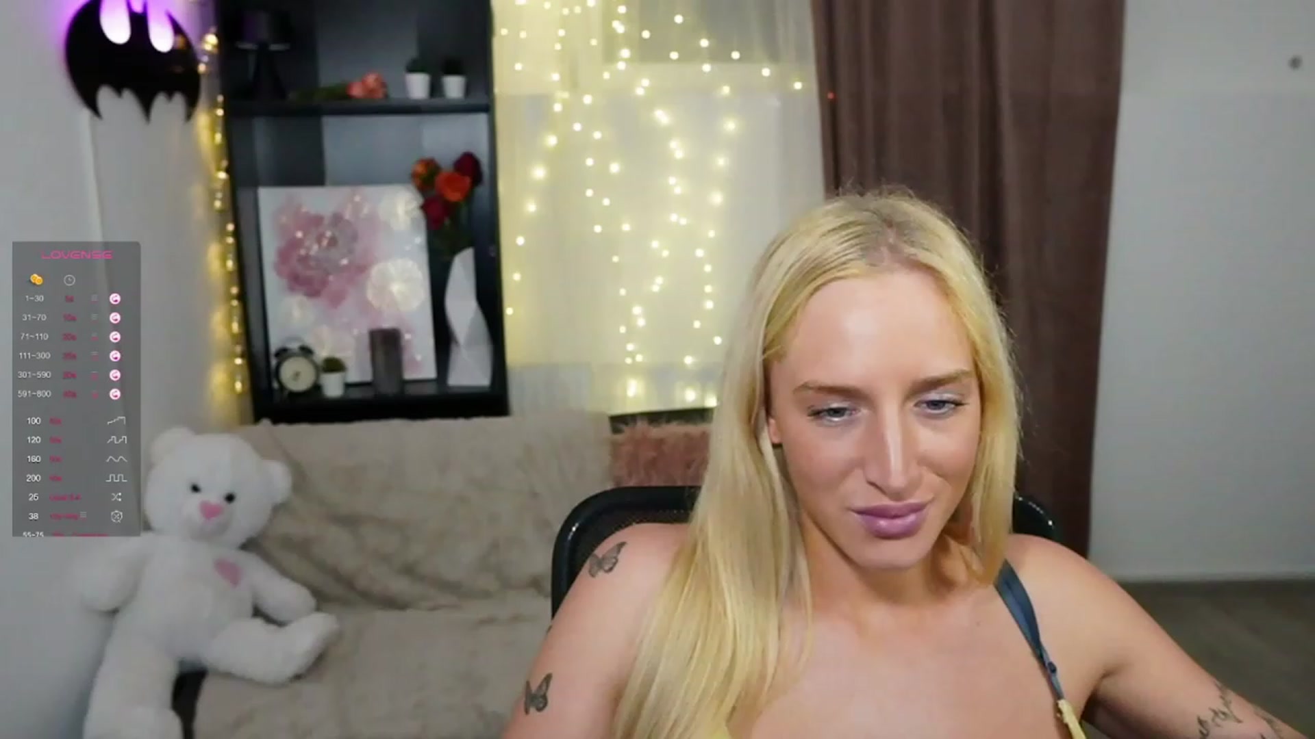 Gallery image thumbnail from NicoletteShea's myfreecams stream on, 10/25/2023, 19:51 image 15 of 20