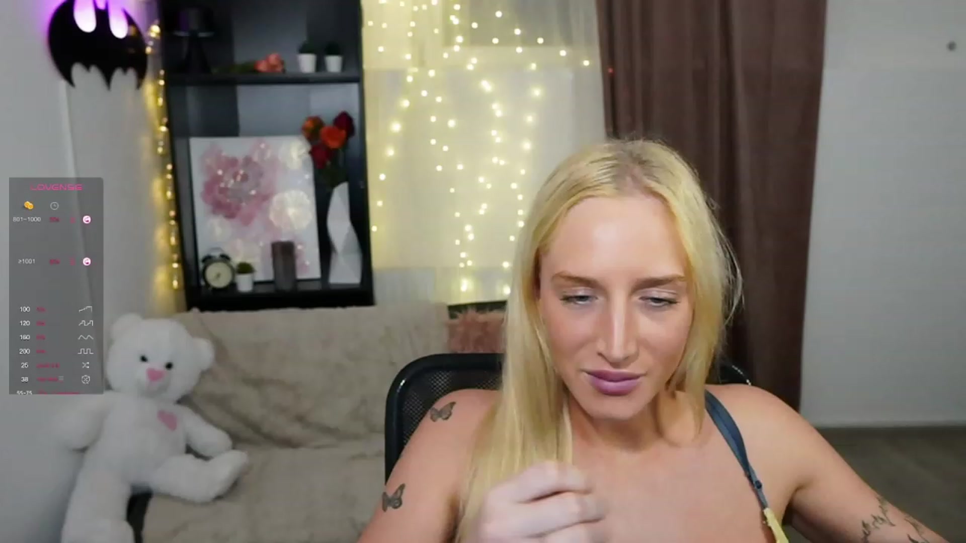 Gallery image thumbnail from NicoletteShea's myfreecams stream on, 10/25/2023, 19:51 image 12 of 20