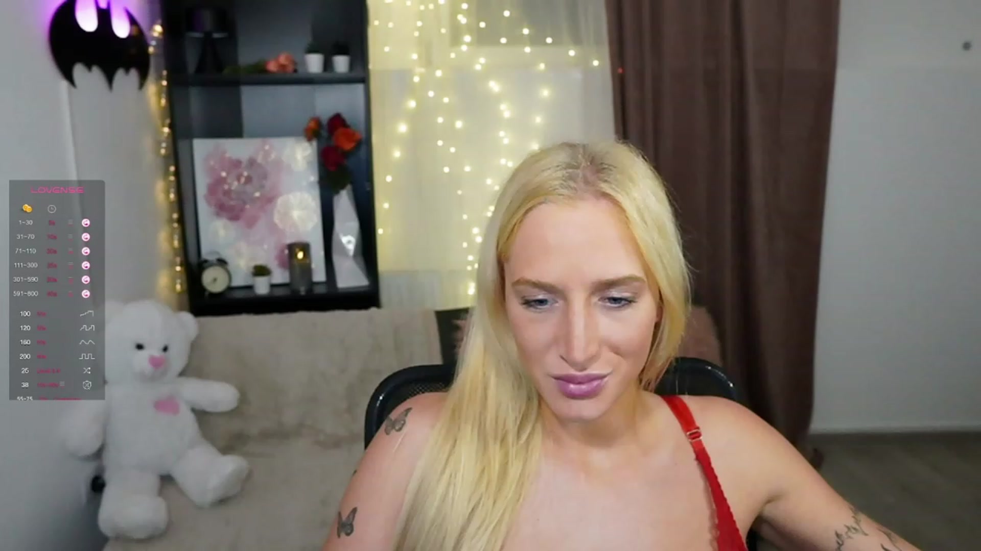 Gallery image thumbnail from NicoletteShea's myfreecams stream on, 10/26/2023, 16:16 image 9 of 20