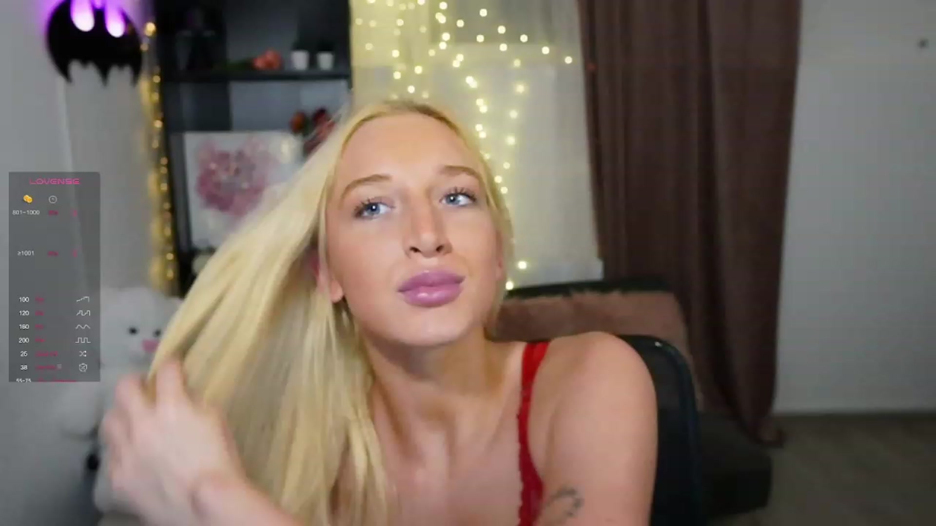Gallery image thumbnail from NicoletteShea's myfreecams stream on, 10/26/2023, 16:16 image 6 of 20