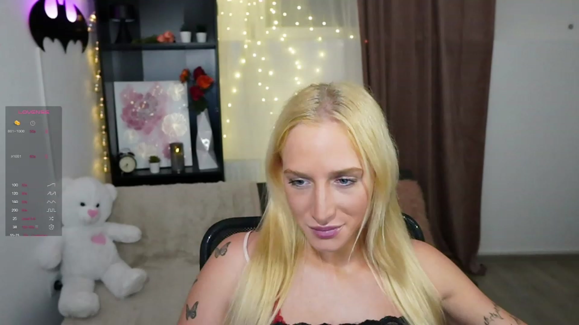 Gallery image thumbnail from NicoletteShea's myfreecams stream on, 10/26/2023, 16:16 image 1 of 20