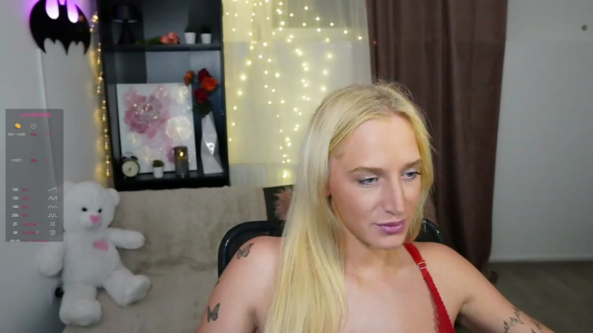 Gallery image thumbnail from NicoletteShea's myfreecams stream on, 10/26/2023, 16:16 image 8 of 20