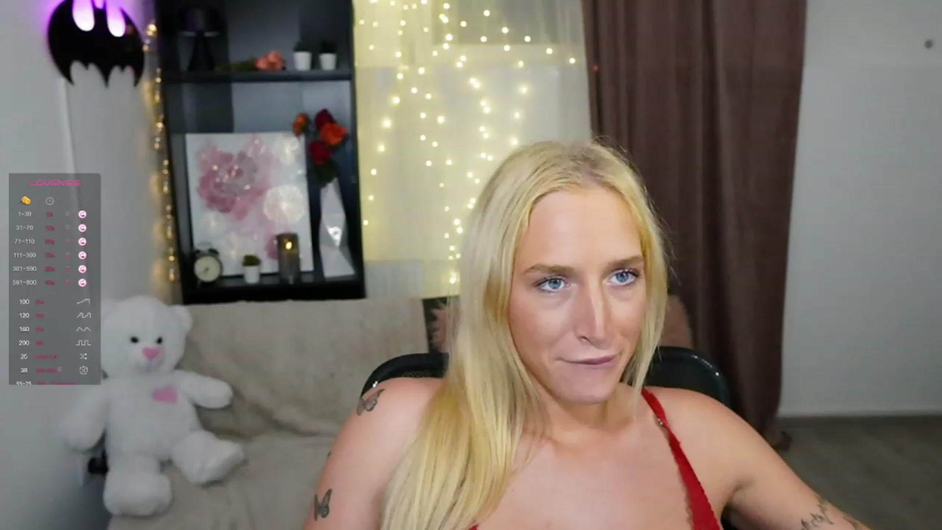 Gallery image thumbnail from NicoletteShea's myfreecams stream on, 10/26/2023, 17:12 image 4 of 20