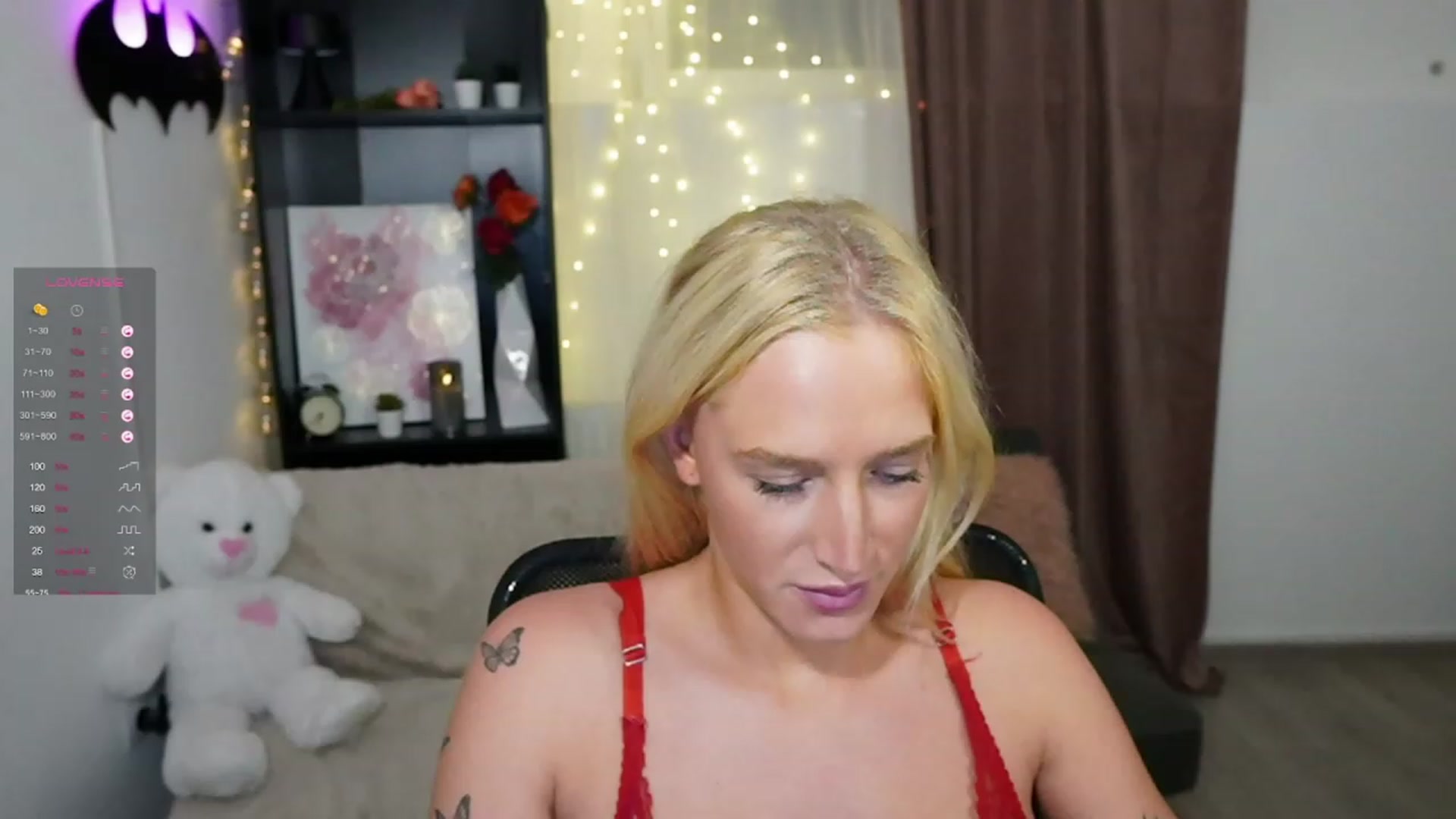 Gallery image thumbnail from NicoletteShea's myfreecams stream on, 10/26/2023, 18:16 image 7 of 20