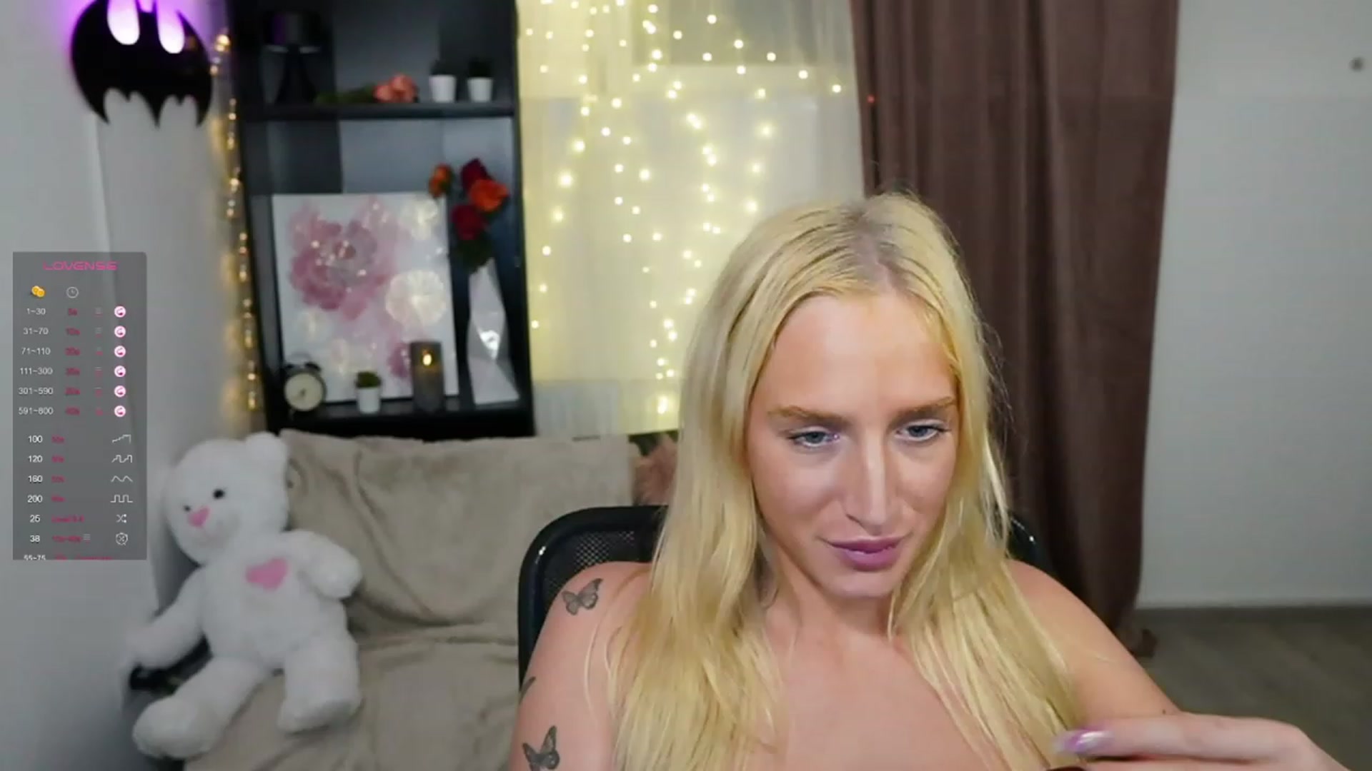 Gallery image thumbnail from NicoletteShea's myfreecams stream on, 10/29/2023, 15:22 image 18 of 20