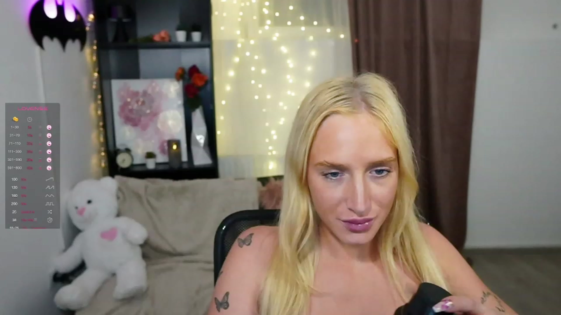 Gallery image thumbnail from NicoletteShea's myfreecams stream on, 10/29/2023, 15:22 image 14 of 20