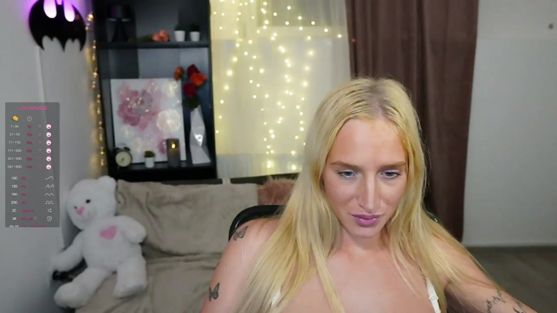 Gallery image thumbnail from NicoletteShea's myfreecams stream on, 10/29/2023, 17:14 image 3 of 20