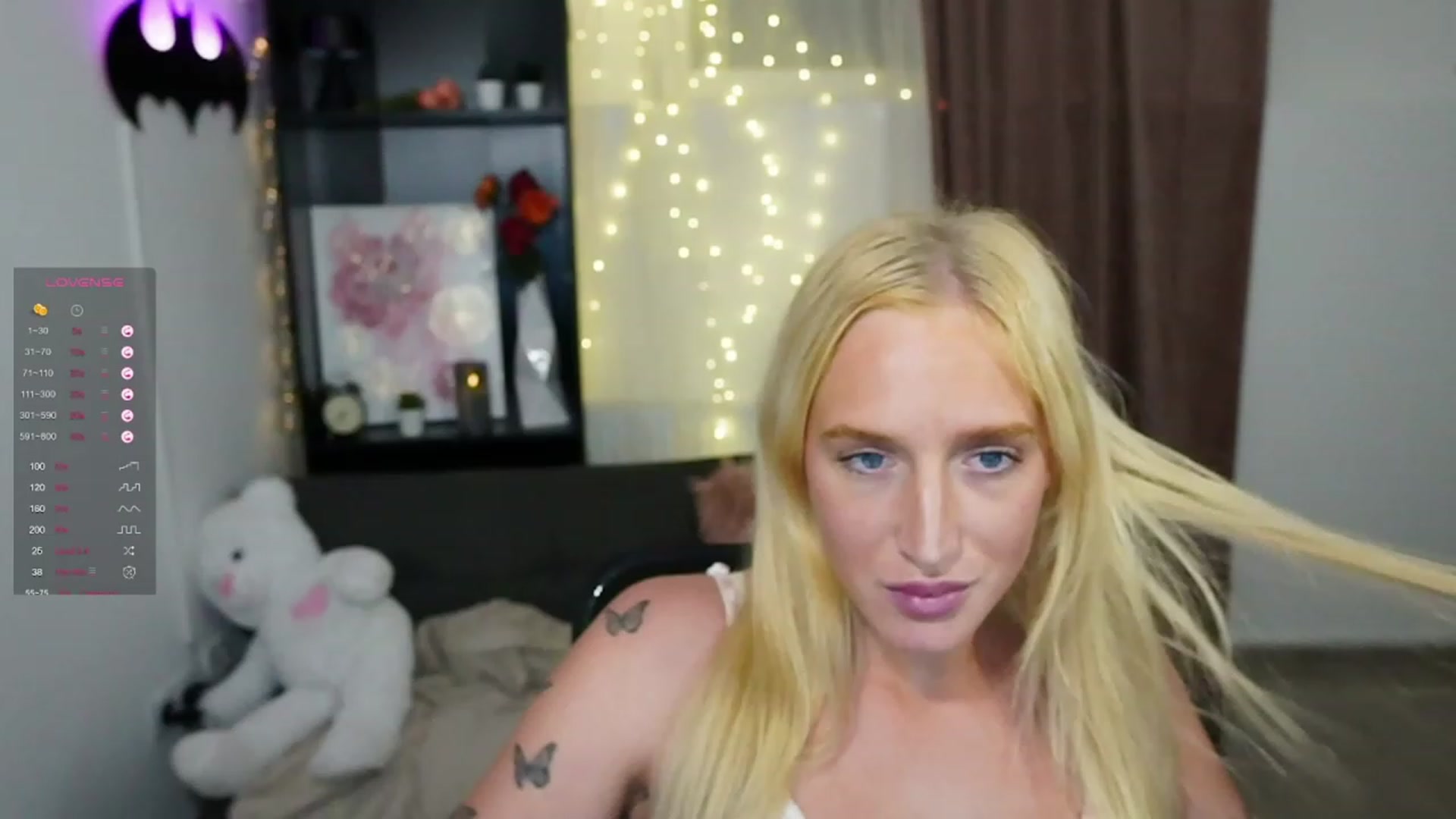 Gallery image thumbnail from NicoletteShea's myfreecams stream on, 10/29/2023, 20:37 image 6 of 20