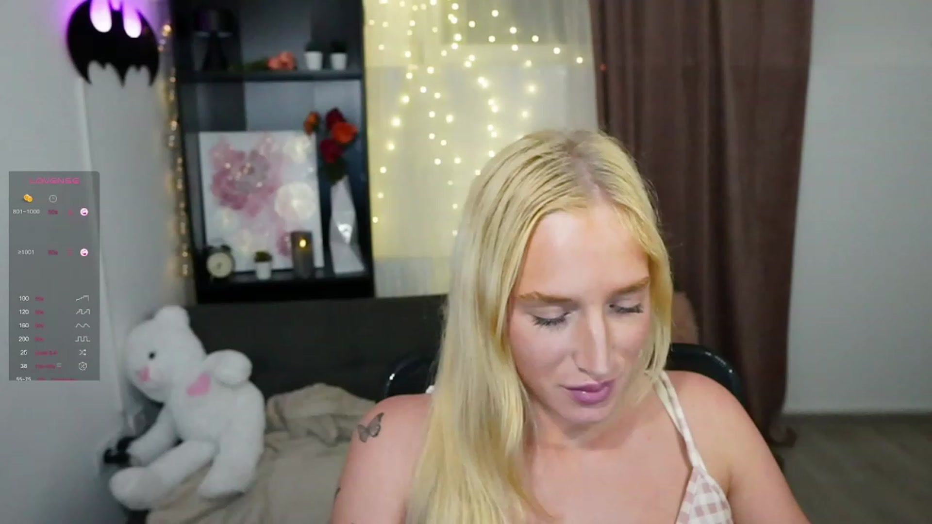 Gallery image thumbnail from NicoletteShea's myfreecams stream on, 10/29/2023, 20:37 image 1 of 20