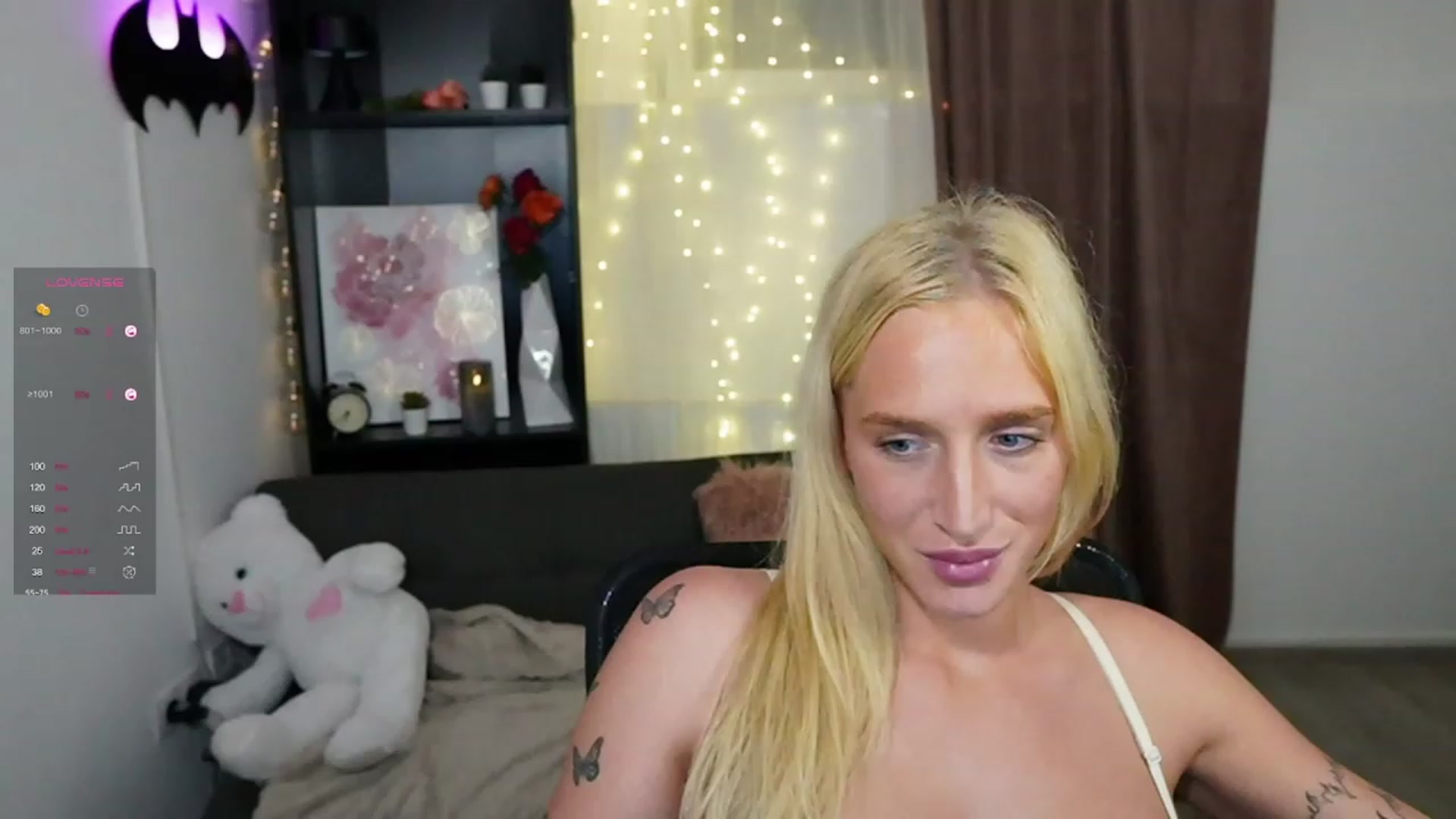 Gallery image thumbnail from NicoletteShea's myfreecams stream on, 10/30/2023, 24:03 image 20 of 20