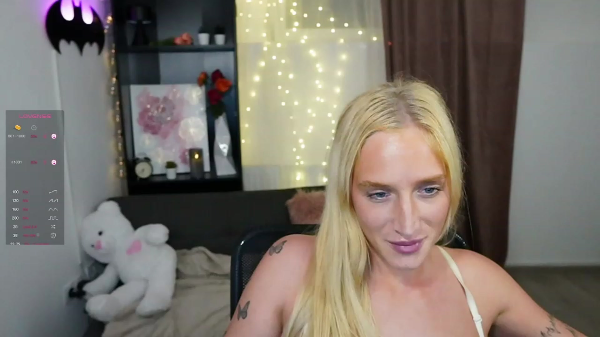 Gallery image thumbnail from NicoletteShea's myfreecams stream on, 10/30/2023, 24:03 image 1 of 20