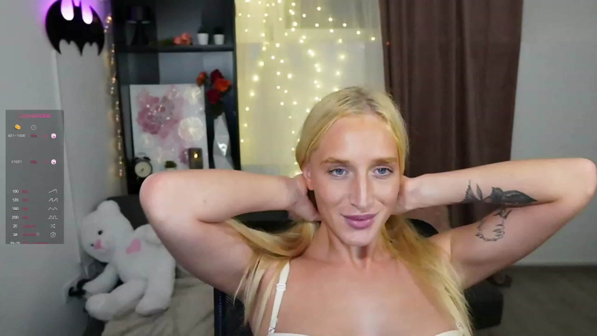 Gallery image thumbnail from NicoletteShea's myfreecams stream on, 10/30/2023, 24:03 image 5 of 20