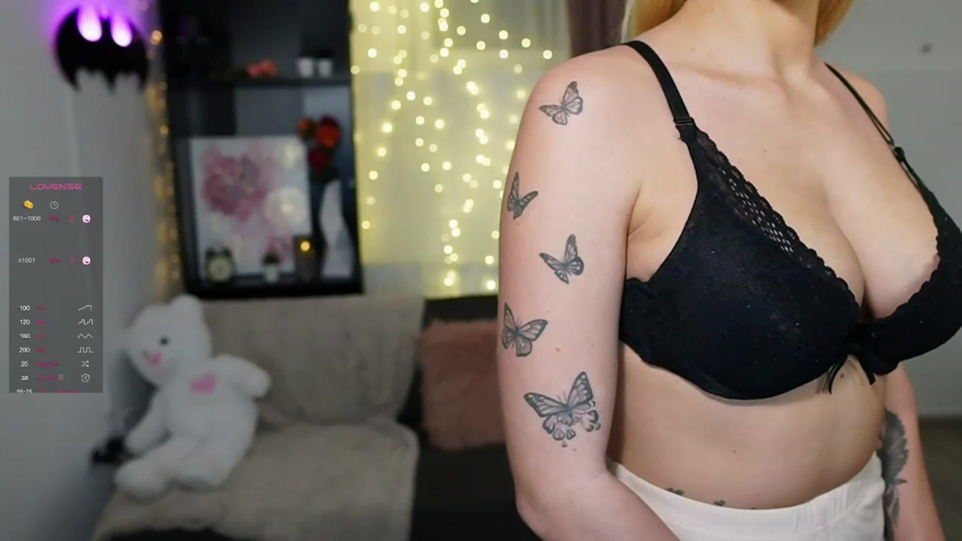 Gallery image thumbnail from NicoletteShea's myfreecams stream on, 11/02/2023, 15:04 image 19 of 20