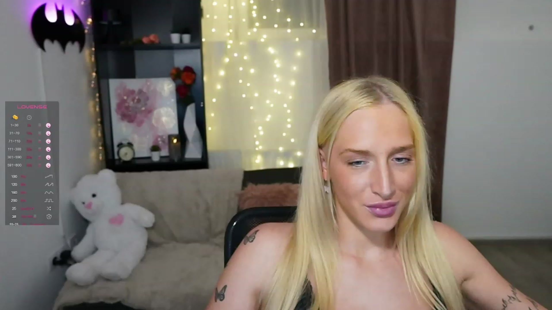 Gallery image thumbnail from NicoletteShea's myfreecams stream on, 11/02/2023, 15:04 image 16 of 20