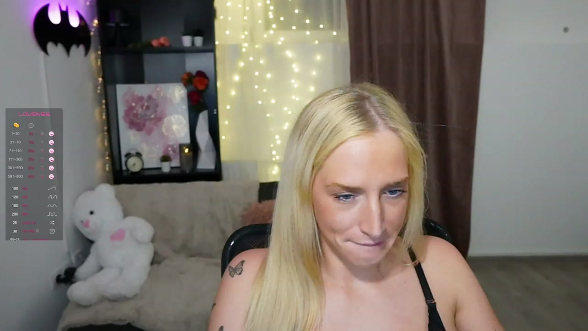 Gallery image thumbnail from NicoletteShea's myfreecams stream on, 11/02/2023, 15:36 image 17 of 20