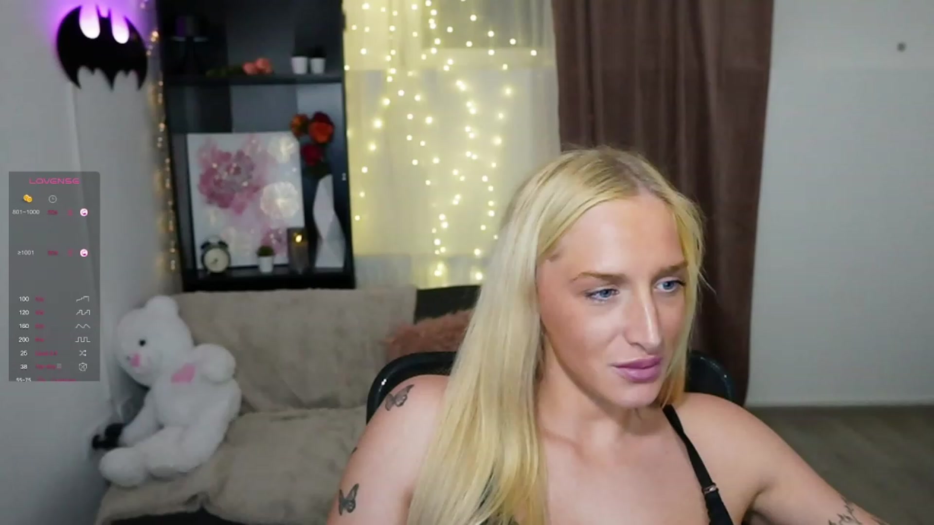 Gallery image thumbnail from NicoletteShea's myfreecams stream on, 11/02/2023, 18:08 image 20 of 20