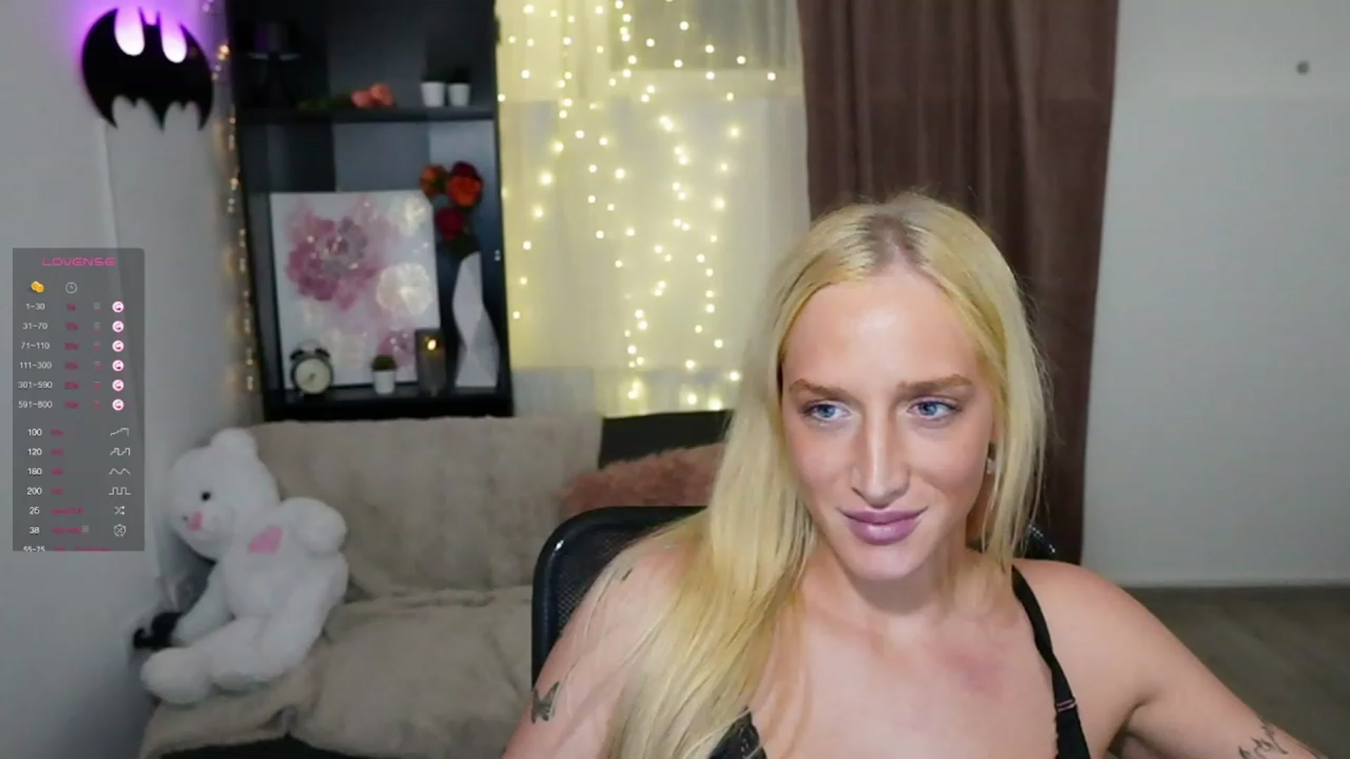 Gallery image thumbnail from NicoletteShea's myfreecams stream on, 11/02/2023, 19:02 image 8 of 20