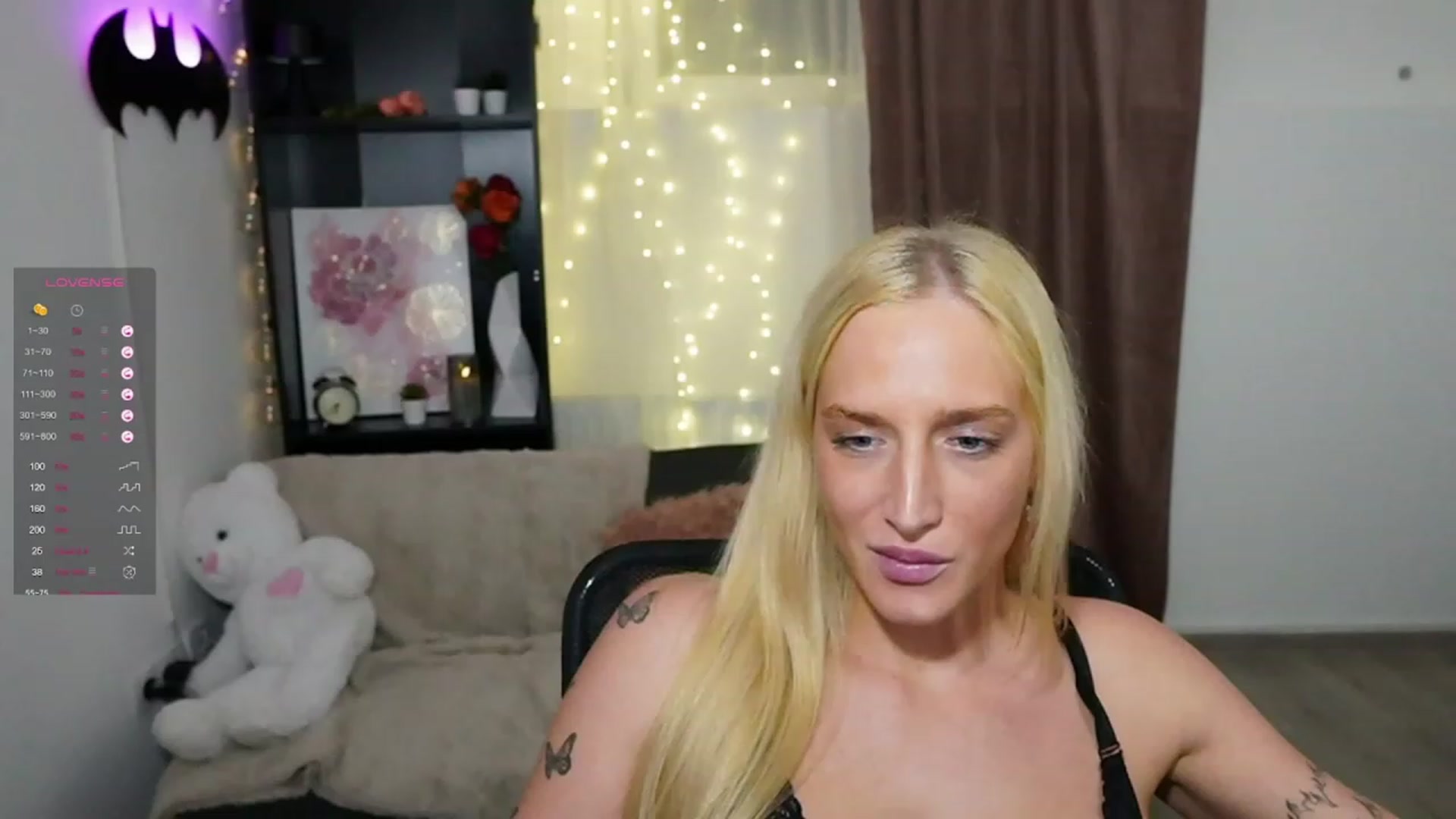 Gallery image thumbnail from NicoletteShea's myfreecams stream on, 11/02/2023, 19:02 image 19 of 20