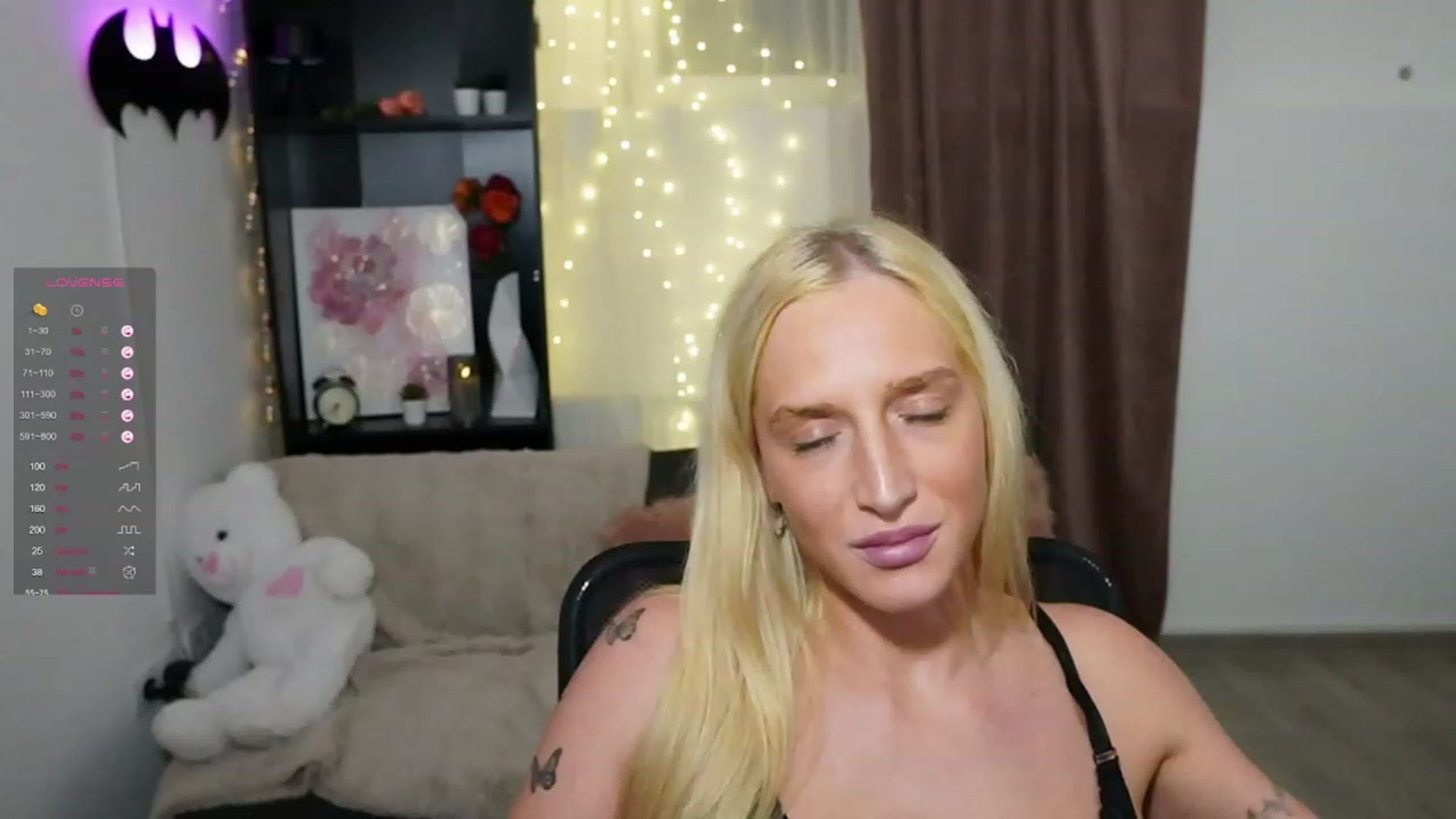 Gallery image thumbnail from NicoletteShea's myfreecams stream on, 11/02/2023, 19:02 image 20 of 20