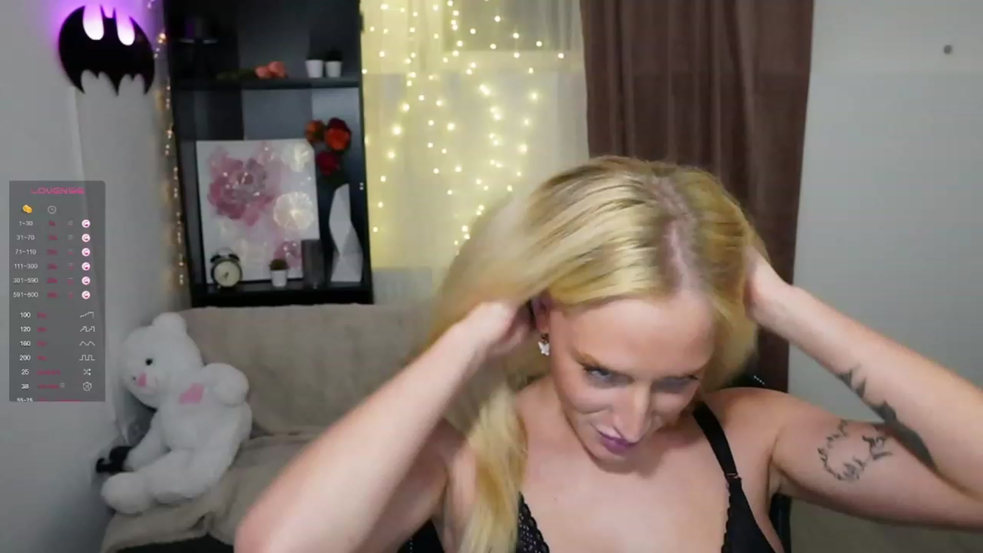 Gallery image thumbnail from NicoletteShea's myfreecams stream on, 11/02/2023, 20:16 image 12 of 20