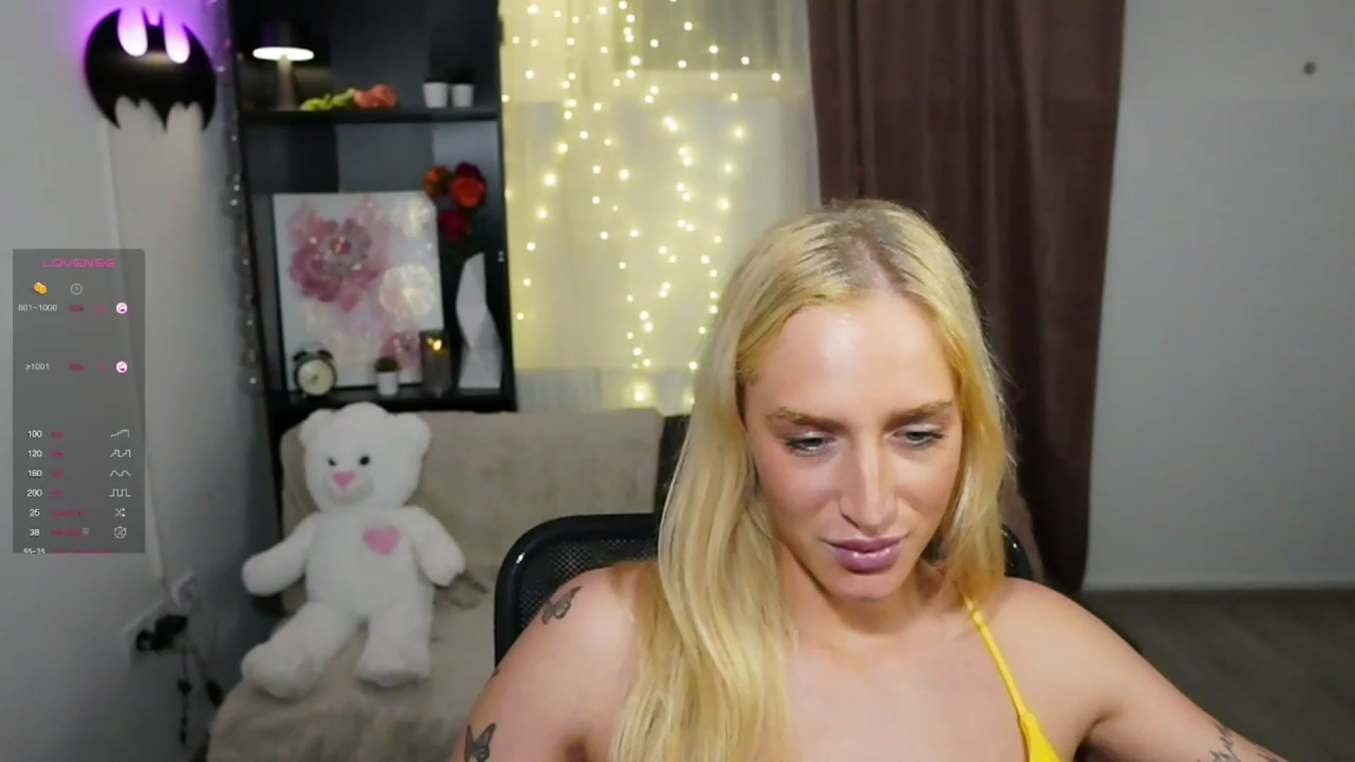 Gallery image thumbnail from NicoletteShea's myfreecams stream on, 11/03/2023, 16:21 image 12 of 20