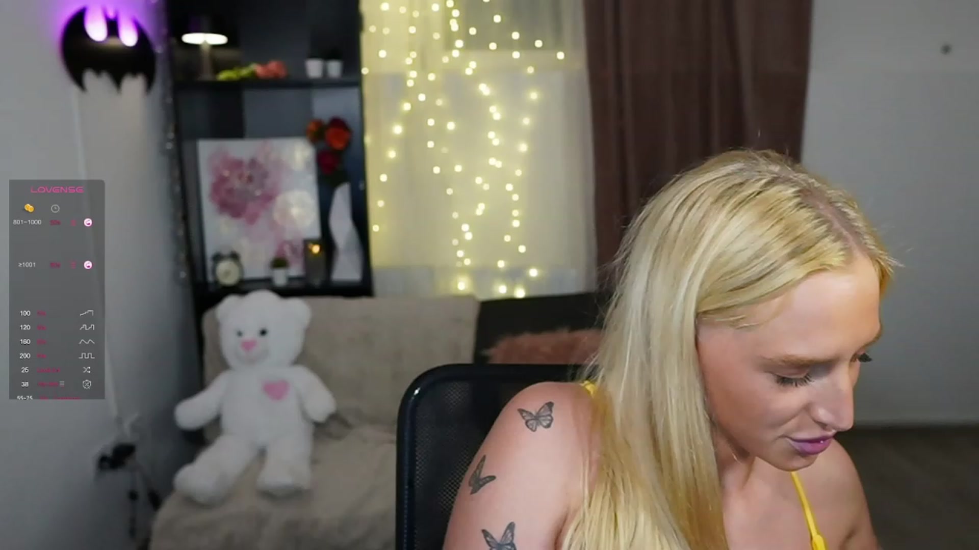 Gallery image thumbnail from NicoletteShea's myfreecams stream on, 11/03/2023, 16:21 image 8 of 20