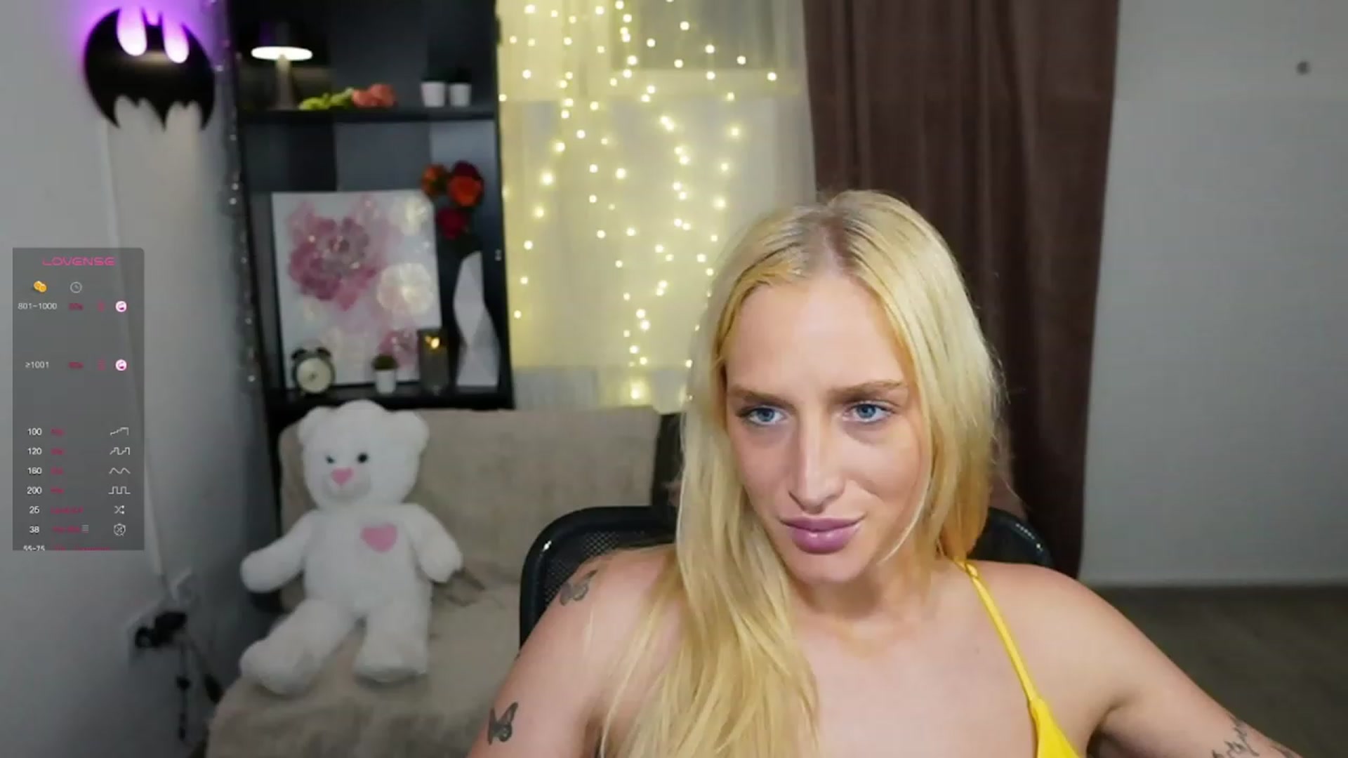 Gallery image thumbnail from NicoletteShea's myfreecams stream on, 11/03/2023, 16:21 image 10 of 20