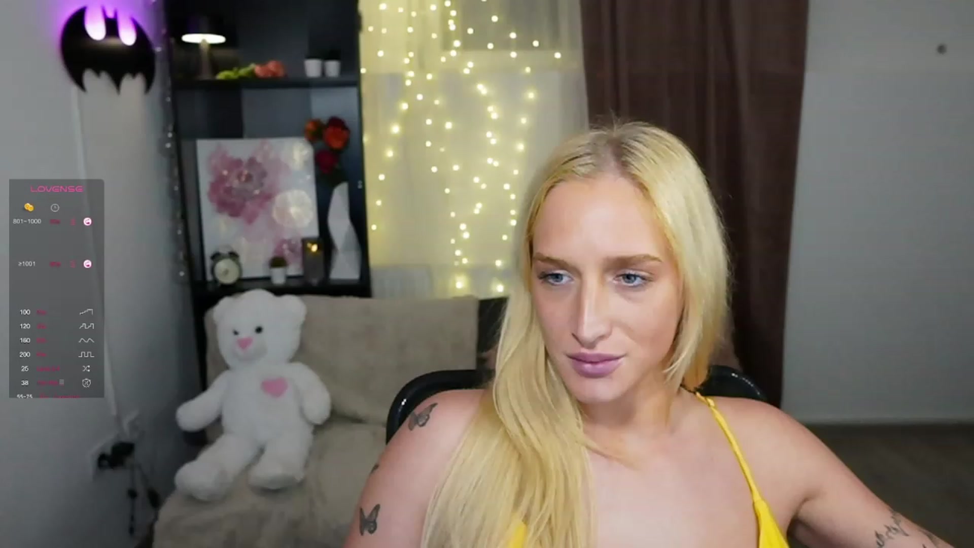 Gallery image thumbnail from NicoletteShea's myfreecams stream on, 11/03/2023, 19:21 image 16 of 20