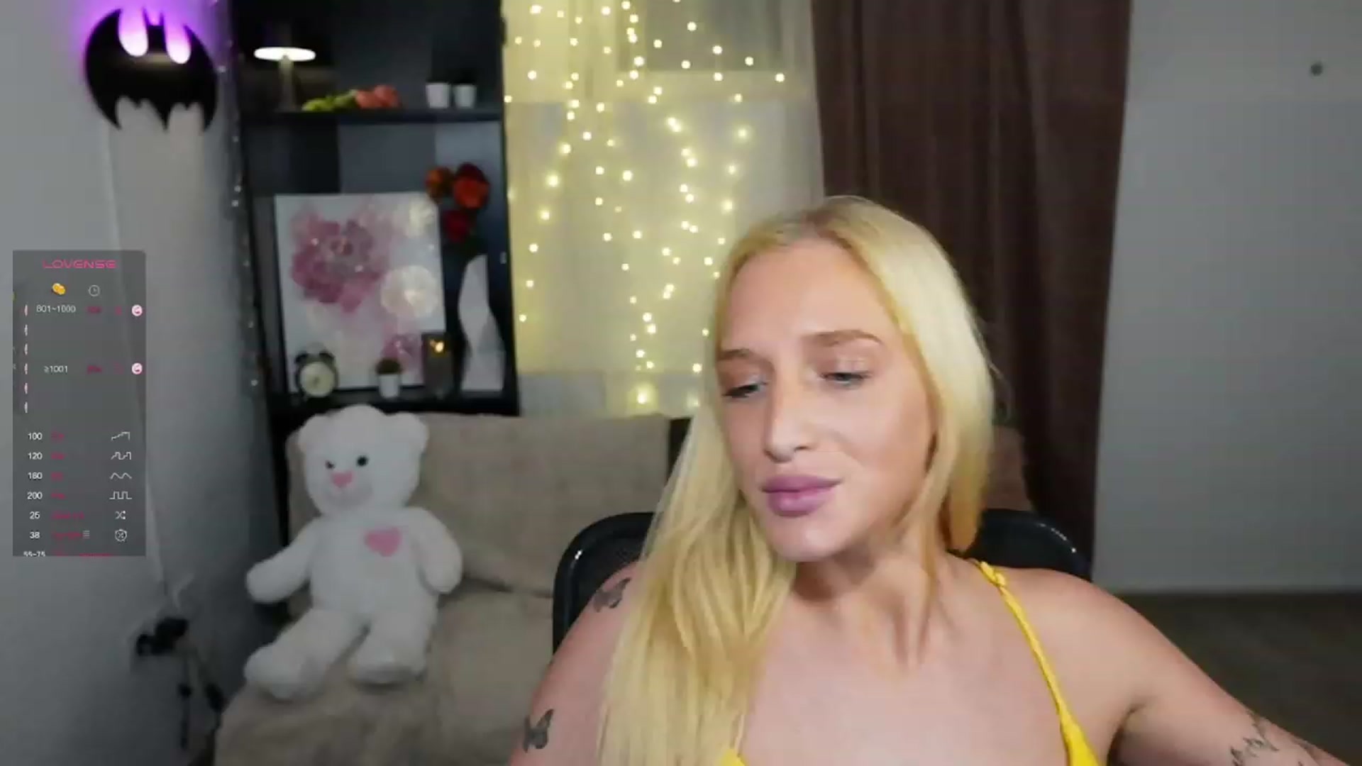 Gallery image thumbnail from NicoletteShea's myfreecams stream on, 11/03/2023, 19:21 image 17 of 20