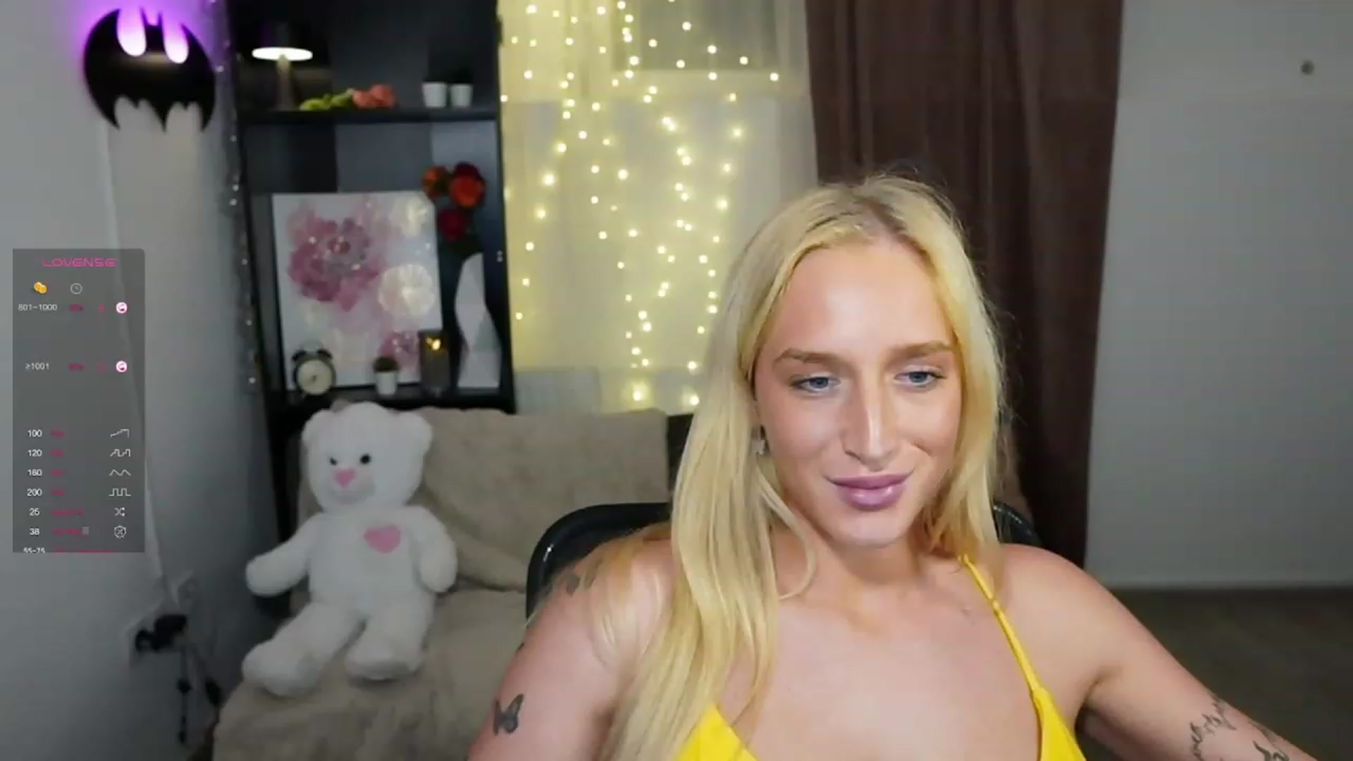 Gallery image thumbnail from NicoletteShea's myfreecams stream on, 11/03/2023, 19:38 image 16 of 20