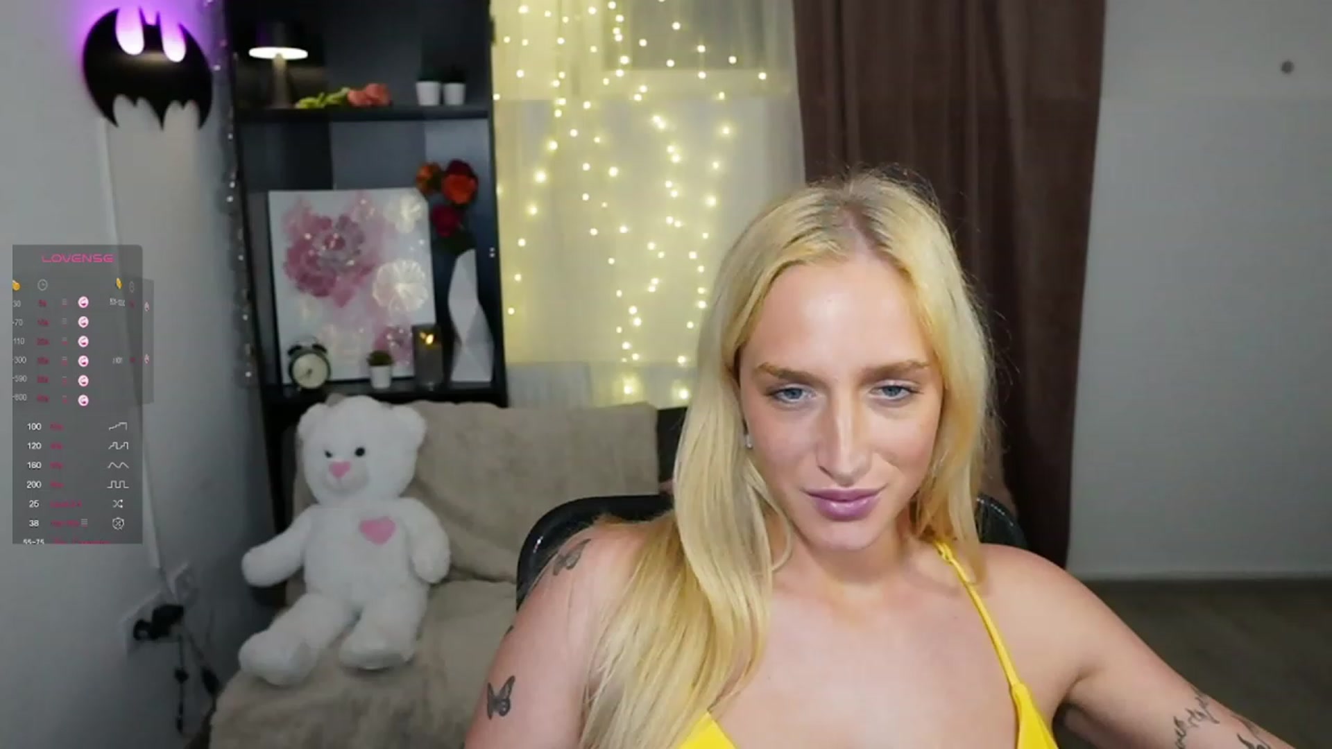 Gallery image thumbnail from NicoletteShea's myfreecams stream on, 11/03/2023, 19:38 image 15 of 20