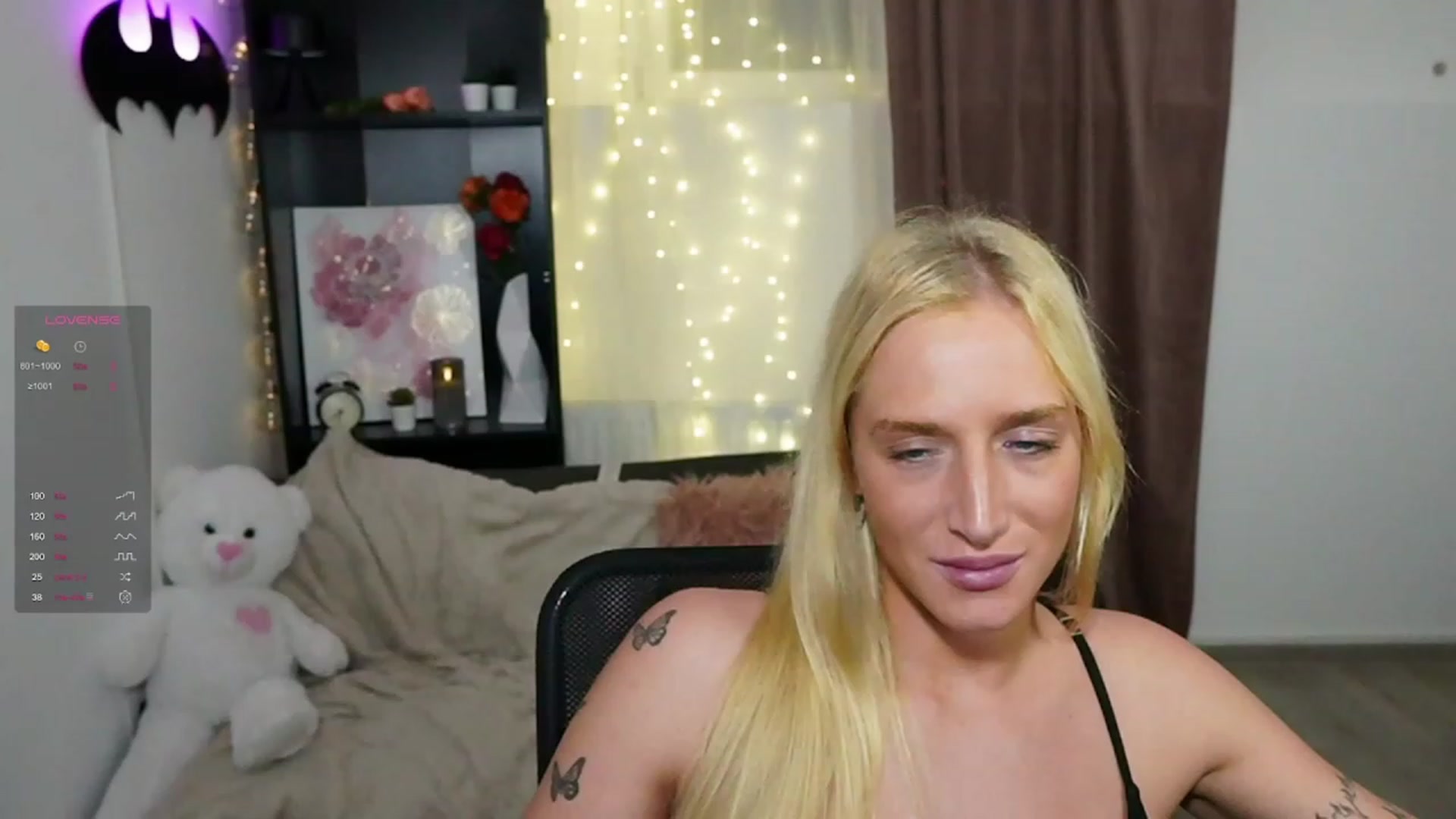 Gallery image thumbnail from NicoletteShea's myfreecams stream on, 11/05/2023, 22:36 image 7 of 20