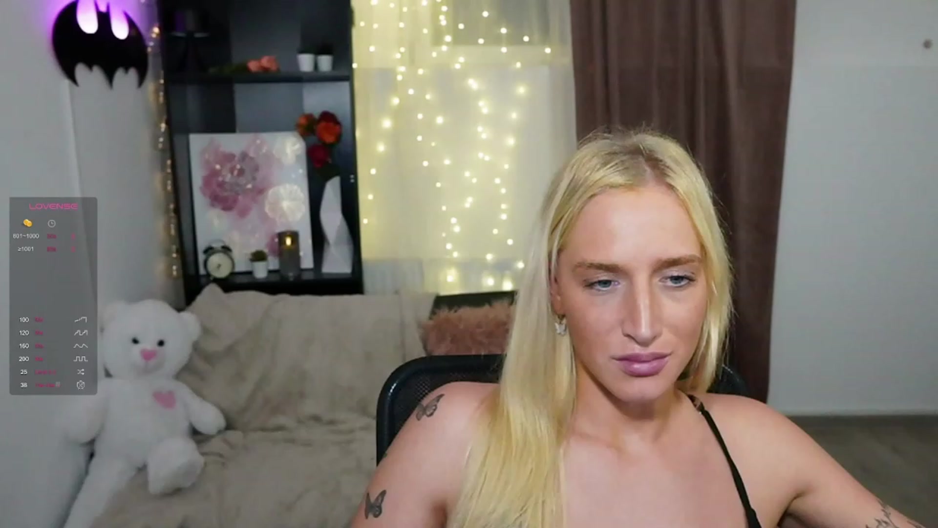 Gallery image thumbnail from NicoletteShea's myfreecams stream on, 11/05/2023, 22:36 image 19 of 20