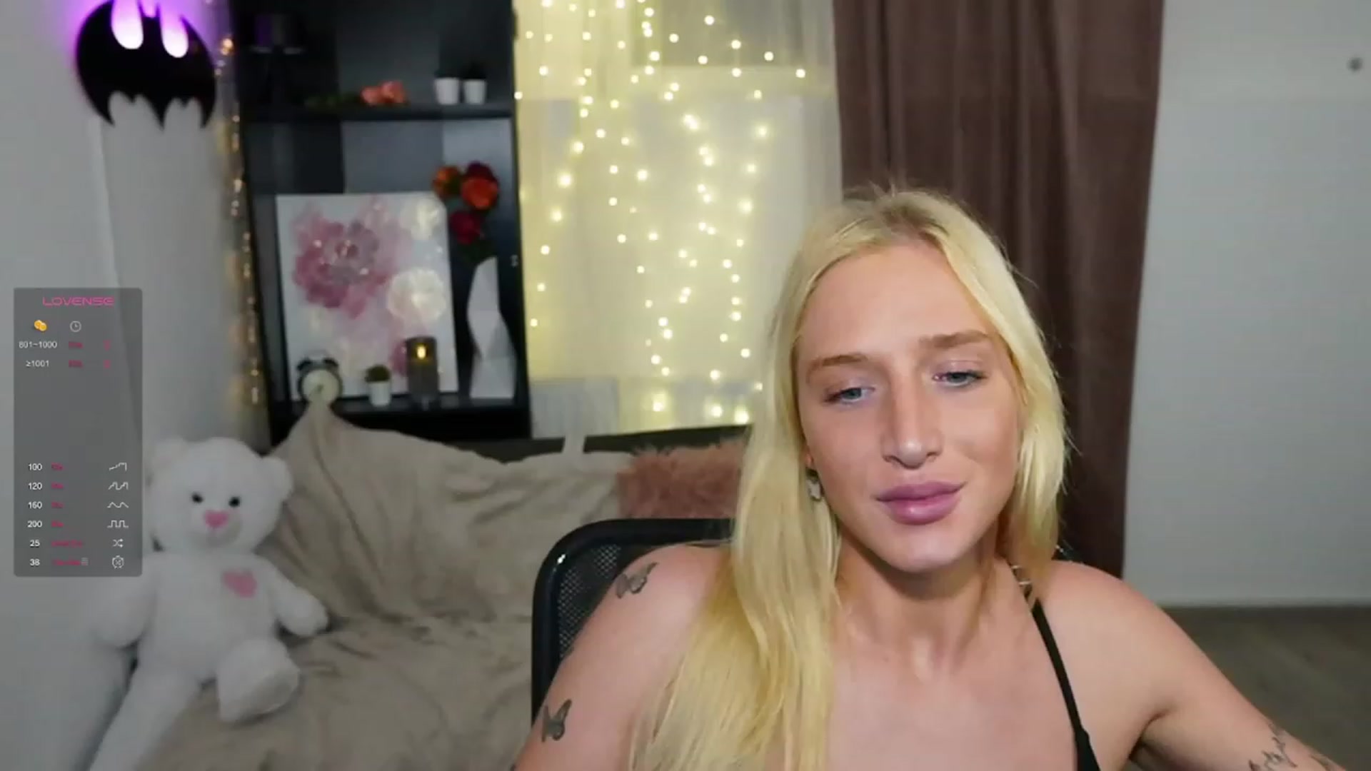 Gallery image thumbnail from NicoletteShea's myfreecams stream on, 11/05/2023, 22:36 image 6 of 20