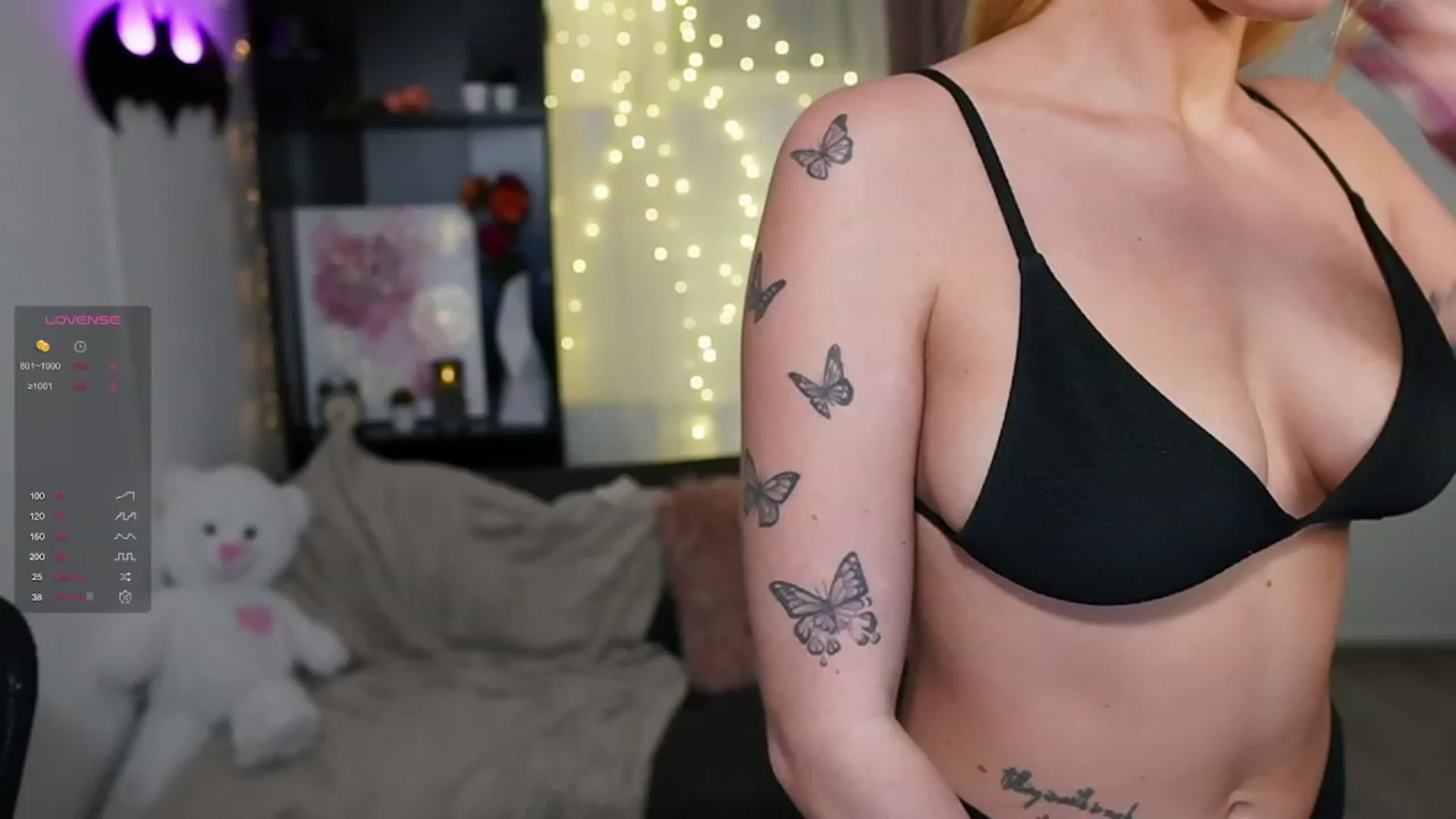 Gallery image thumbnail from NicoletteShea's myfreecams stream on, 11/05/2023, 22:36 image 13 of 20