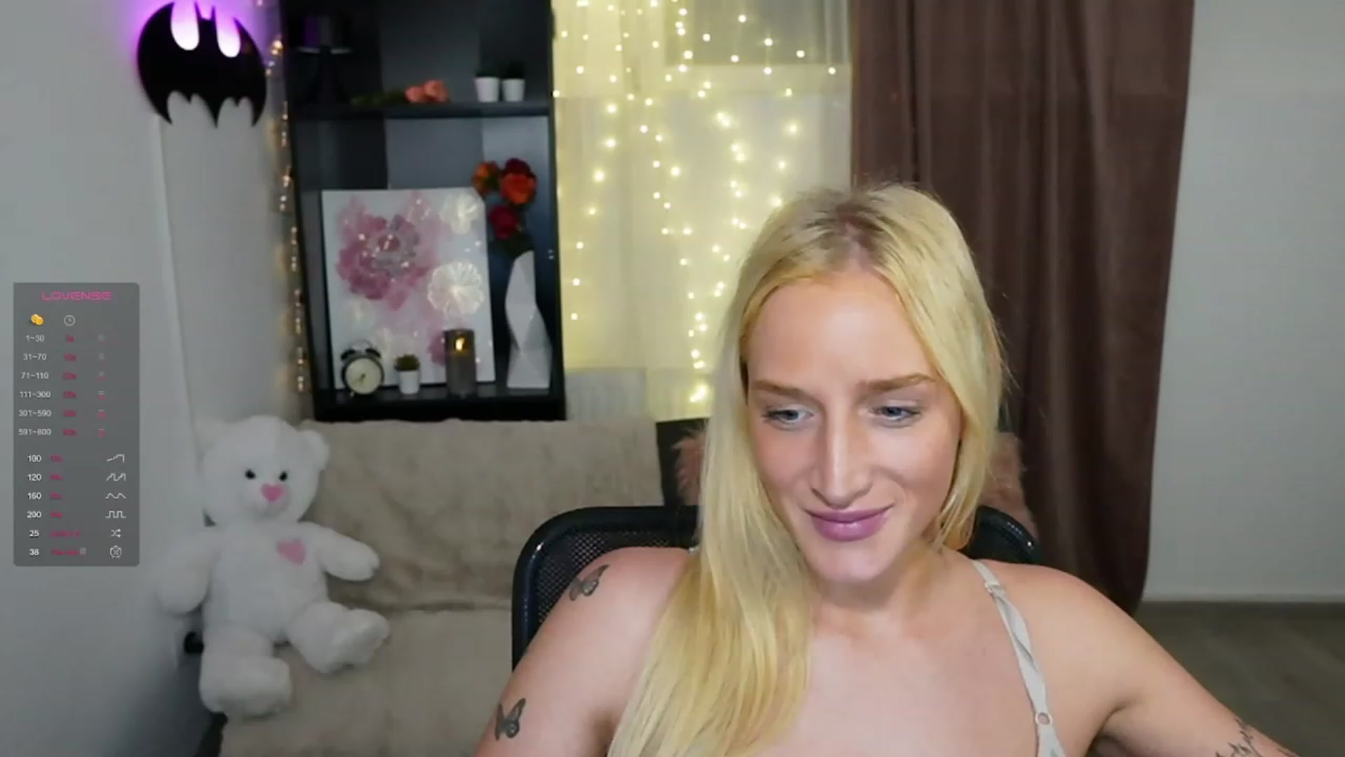 Gallery image thumbnail from NicoletteShea's myfreecams stream on, 11/06/2023, 15:03 image 19 of 20