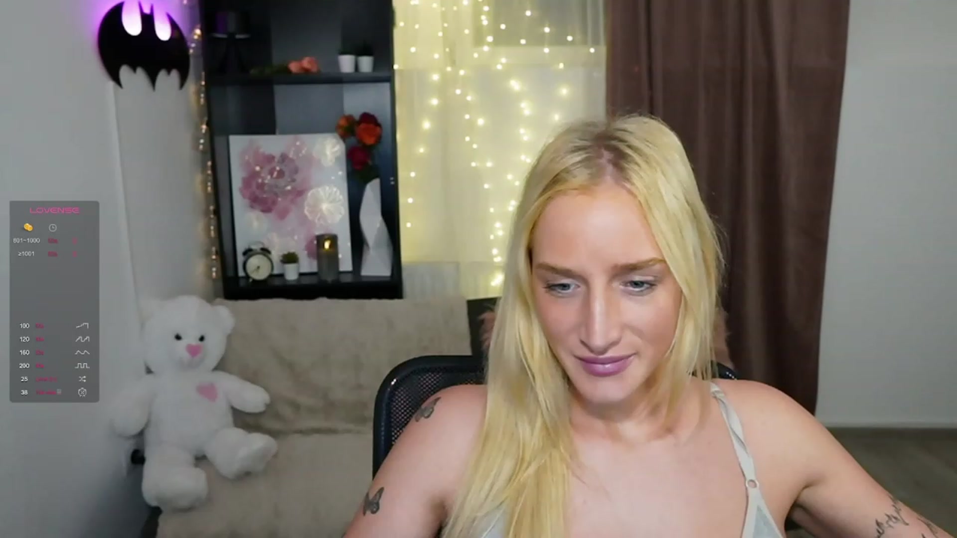 Gallery image thumbnail from NicoletteShea's myfreecams stream on, 11/06/2023, 15:03 image 15 of 20